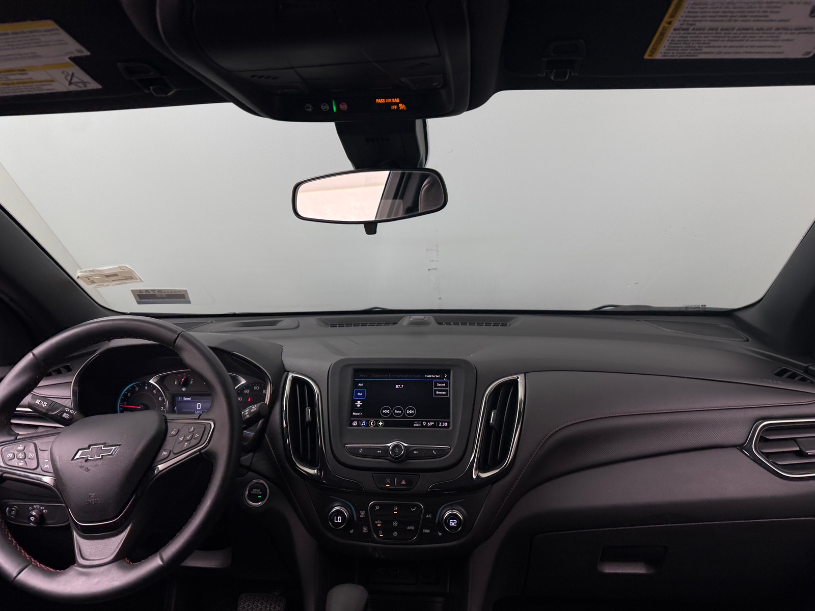 Thumbnail: 2023 Chevrolet Equinox - 3