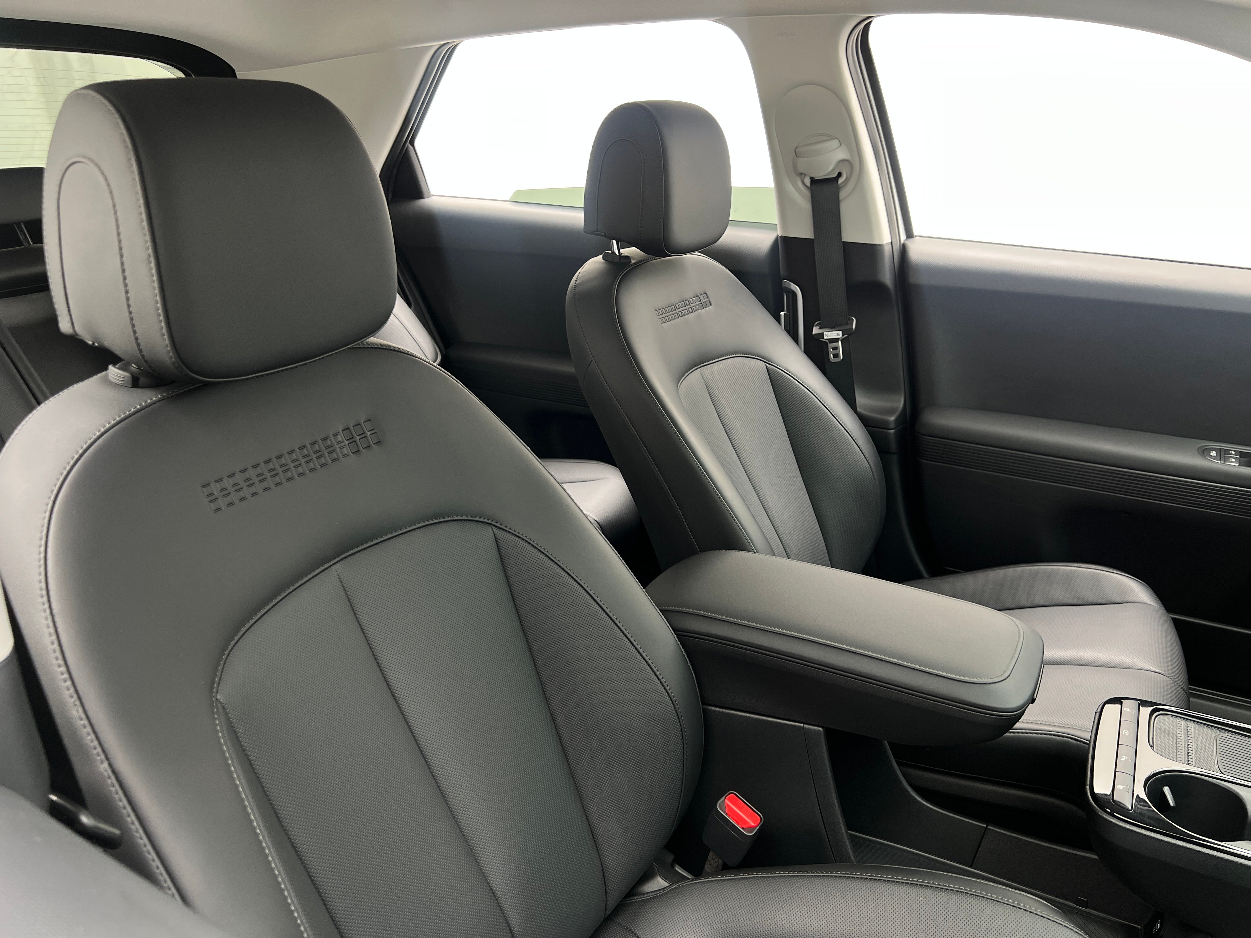 Used 2026 Hyundai IONIQ 5 SEL with VIN 7YAKN4DA1TY060663 for sale in Auburn, WA