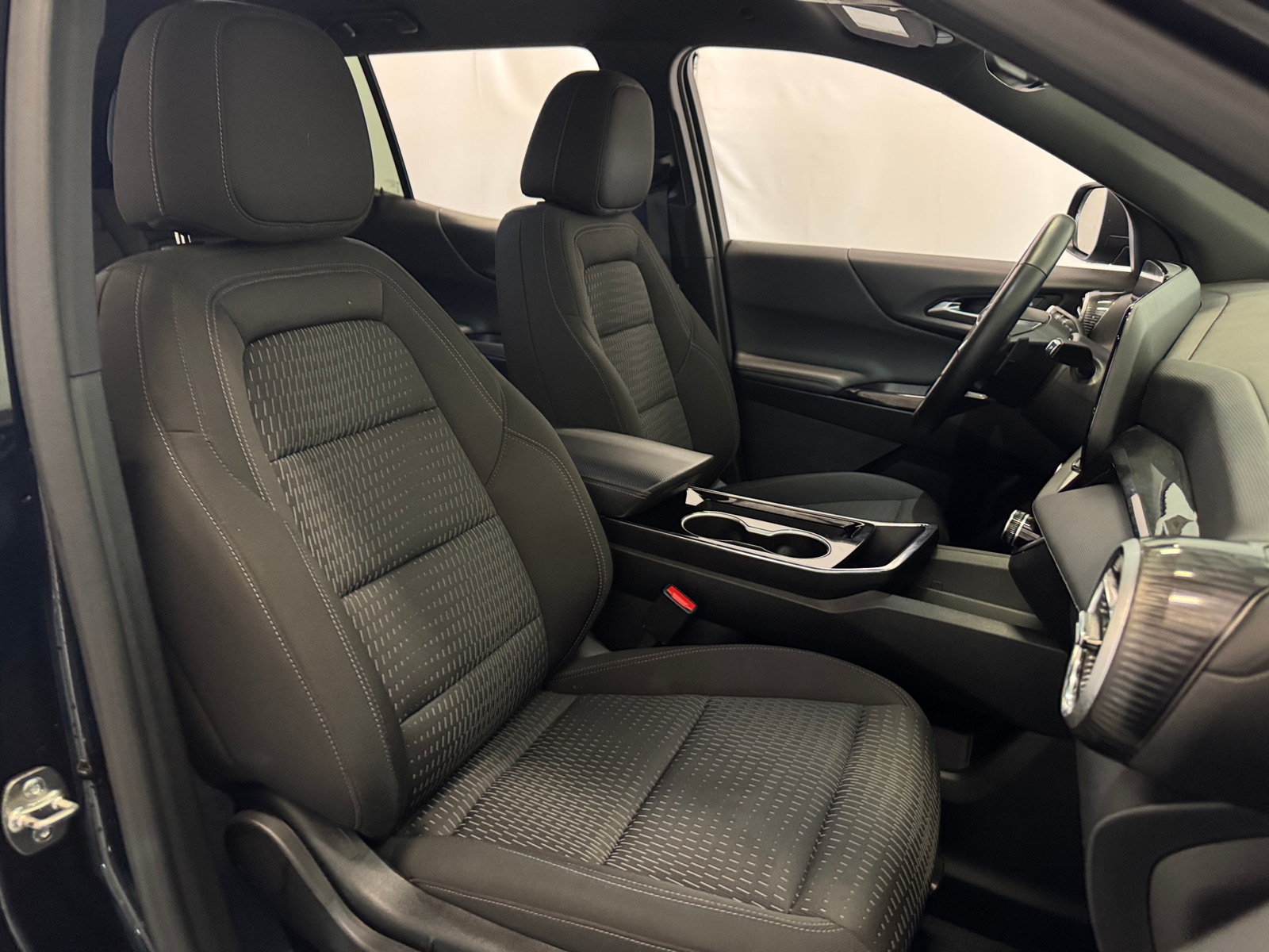 Thumbnail: 2025 Chevrolet Equinox - 2