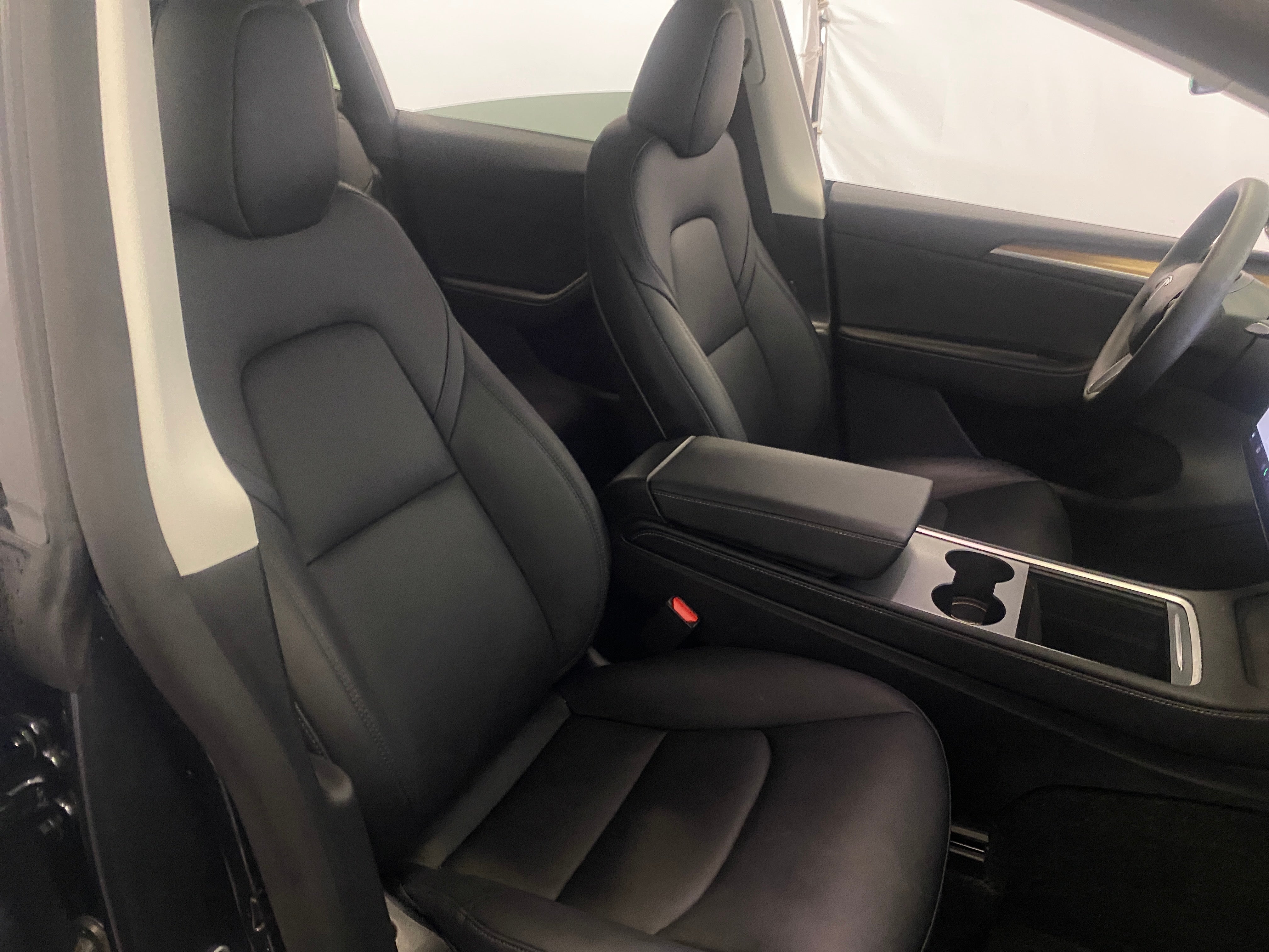 2025 Tesla Model Y Performance