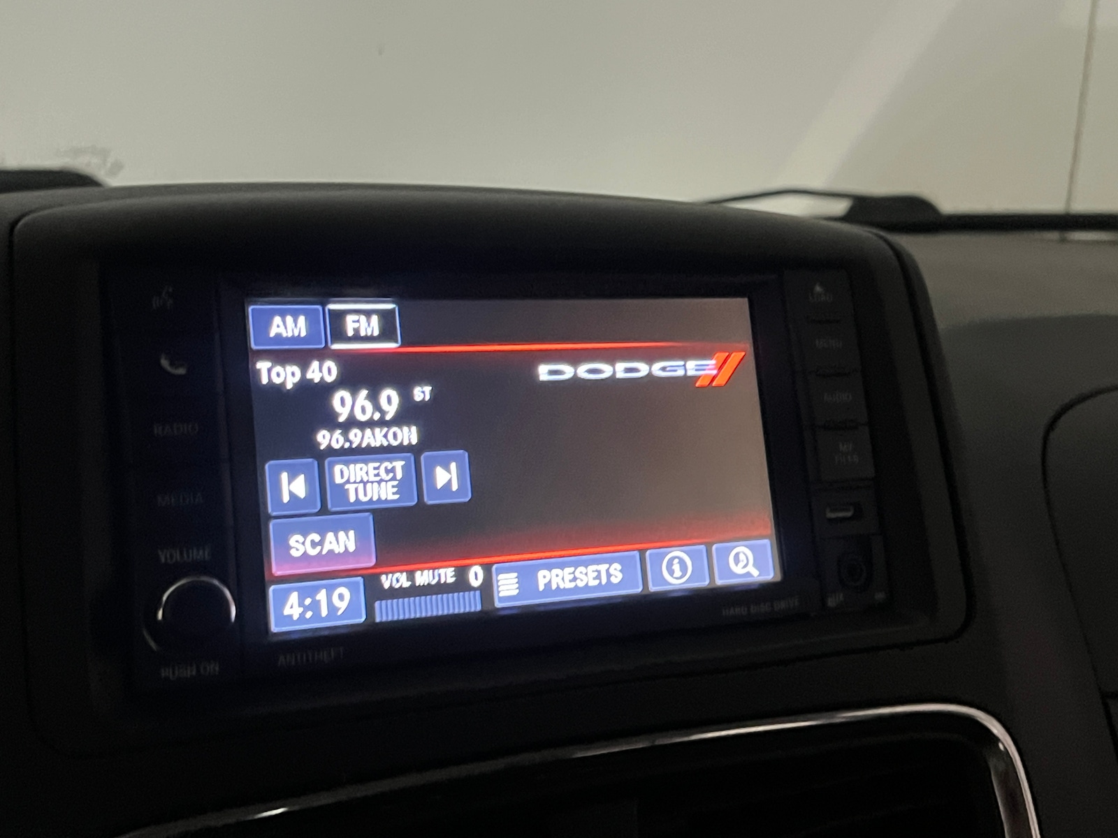 Thumbnail: 2018 Dodge Grand Caravan - 4