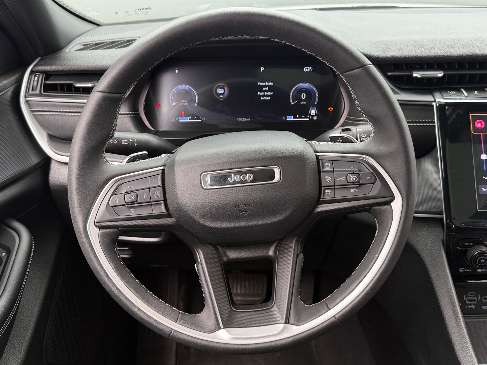 Thumbnail: 2023 Jeep Grand Cherokee L - 4