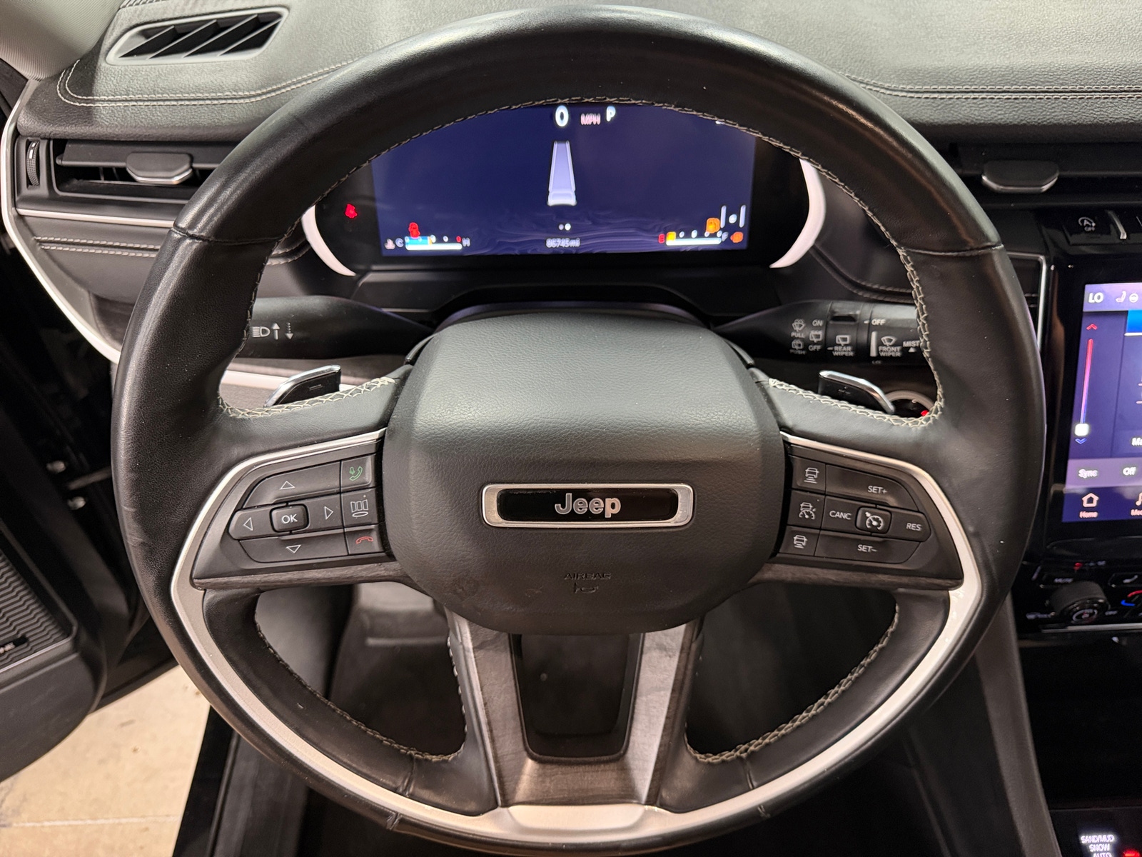 Thumbnail: 2021 Jeep Grand Cherokee L - 4