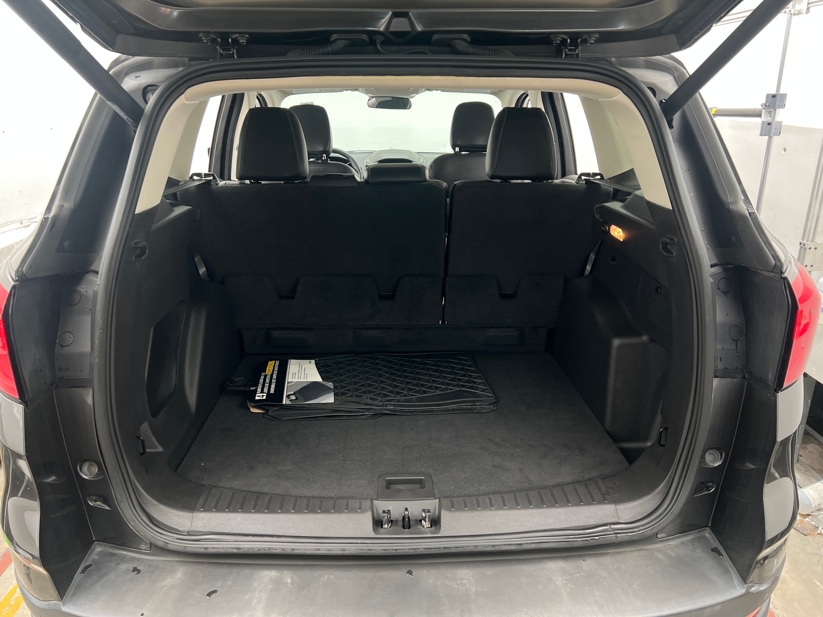 Thumbnail: 2019 Ford Escape - 6