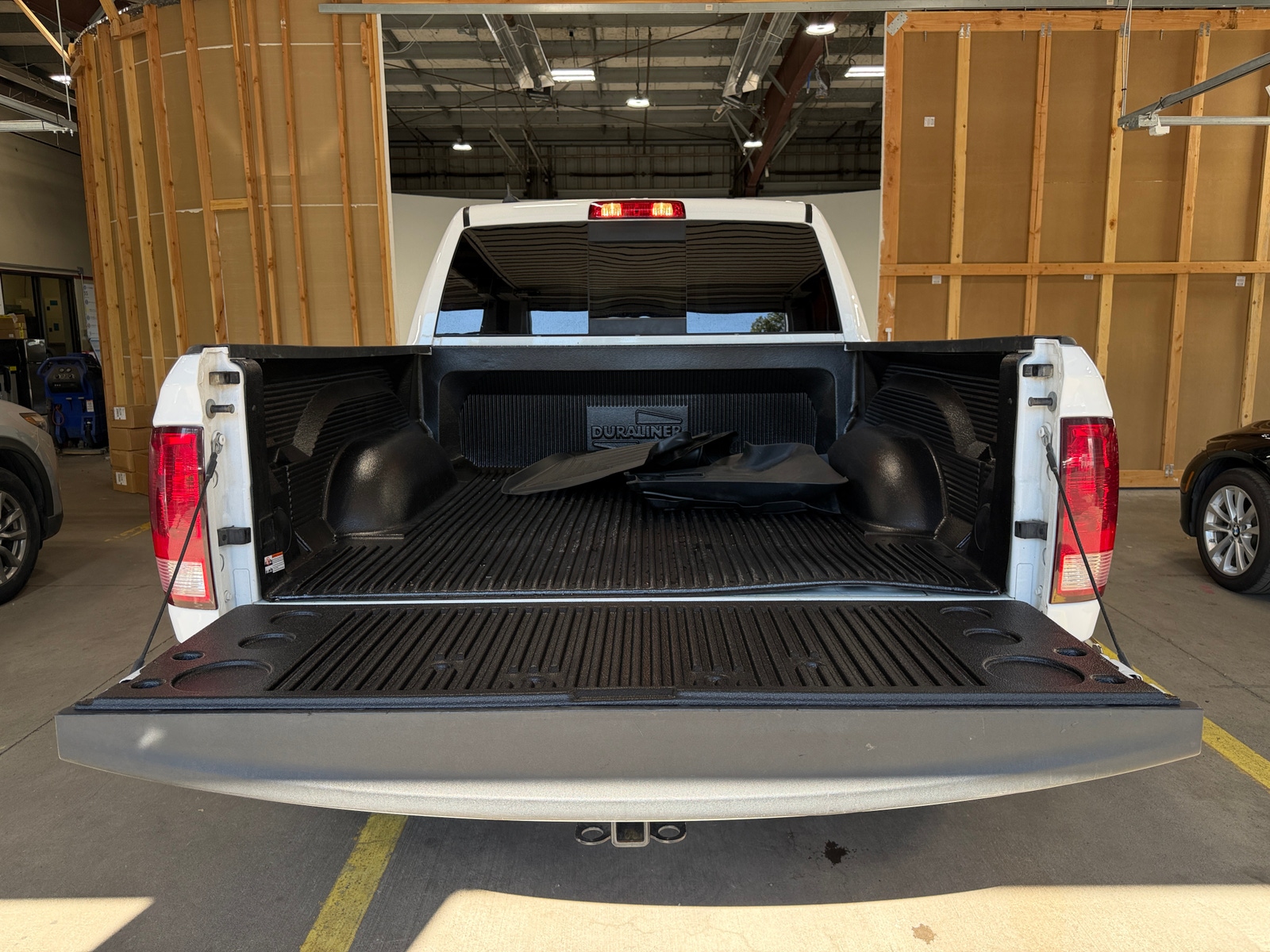 Thumbnail: 2023 RAM 1500 Classic - 7