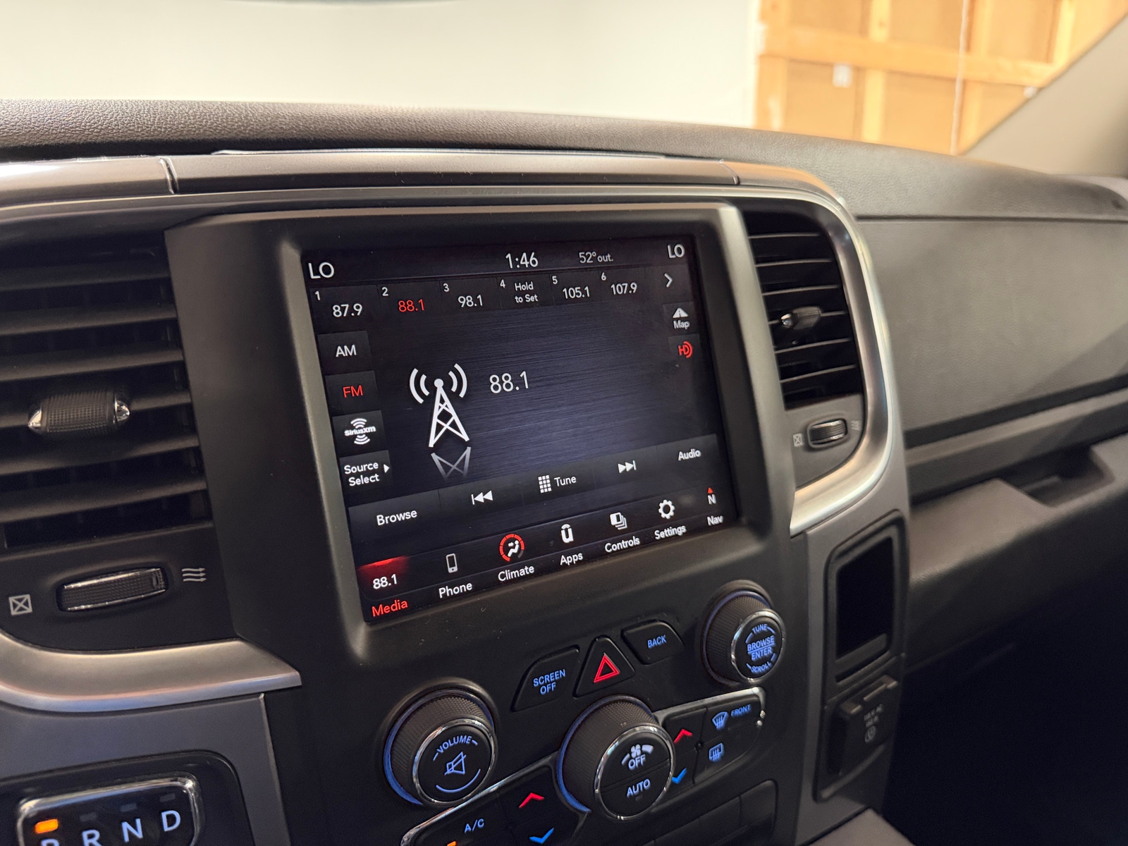 Thumbnail: 2023 RAM 1500 Classic - 4