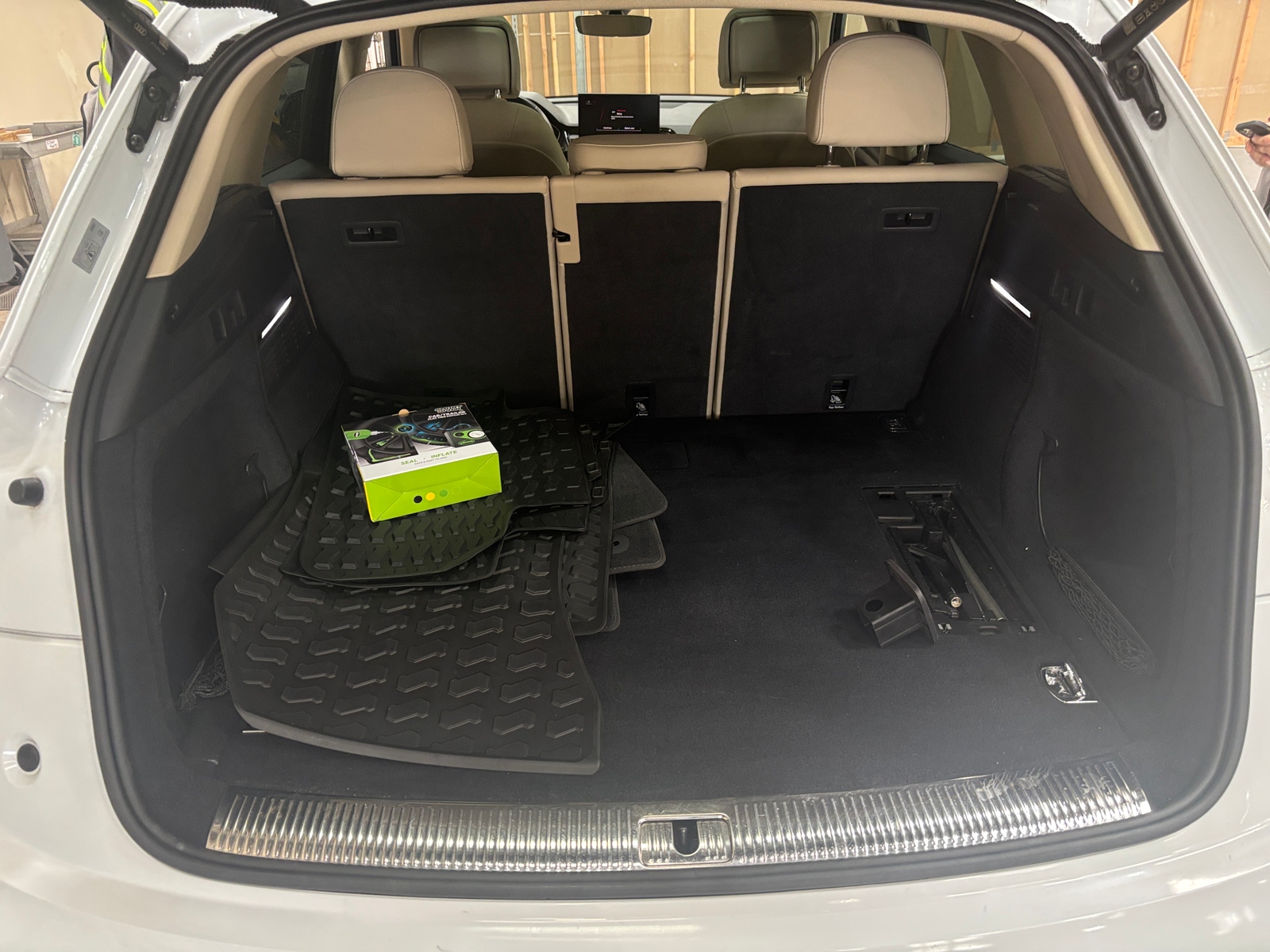 Thumbnail: 2021 Audi Q5 - 6