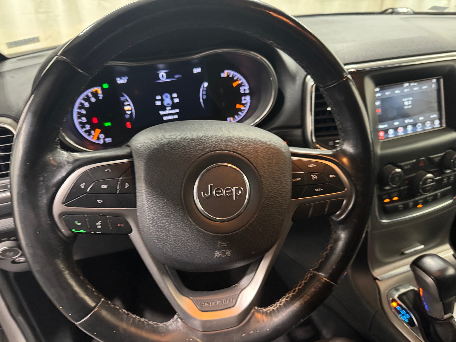 Thumbnail: 2020 Jeep Grand Cherokee - 5
