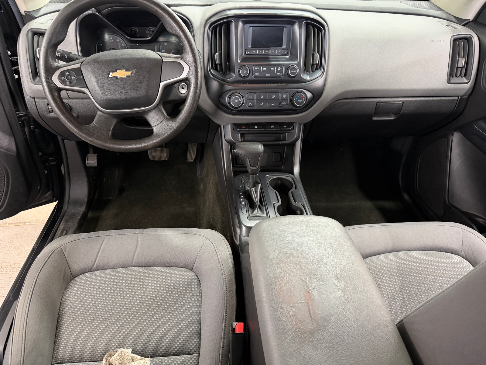 Thumbnail: 2017 Chevrolet Colorado - 3
