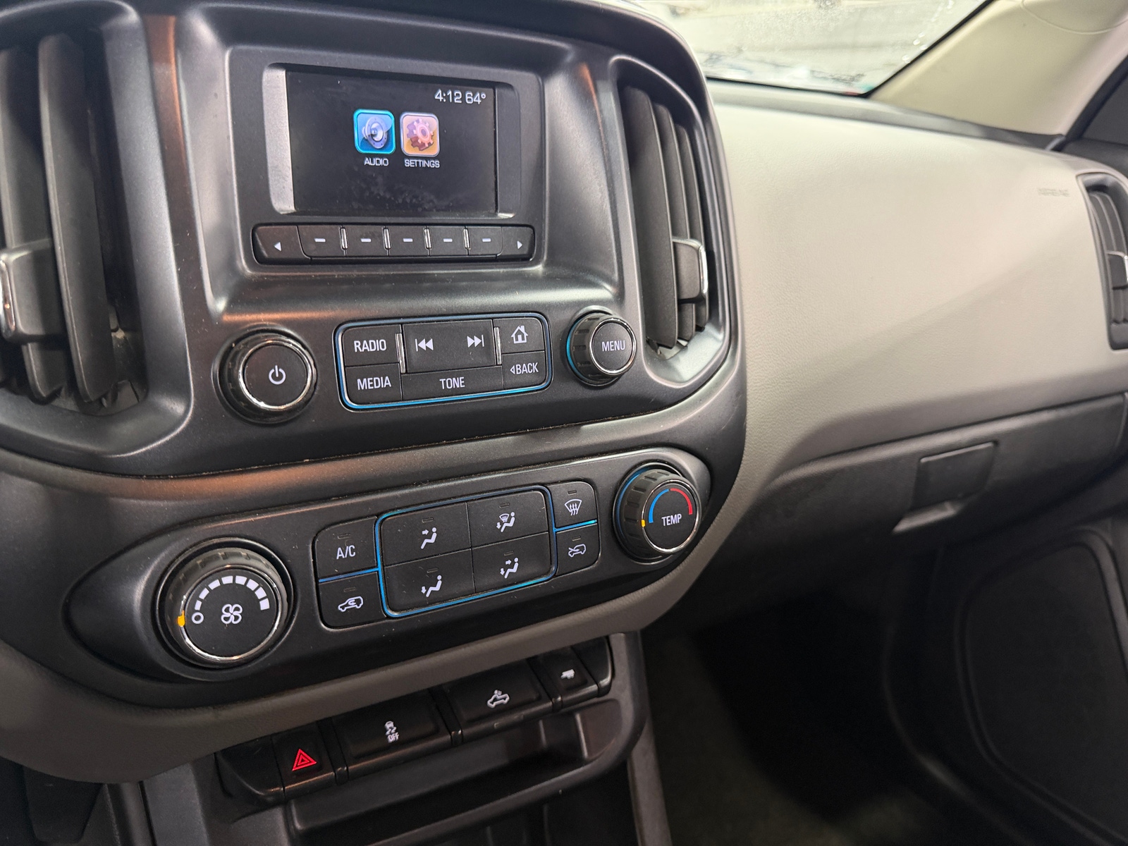 Thumbnail: 2017 Chevrolet Colorado - 4