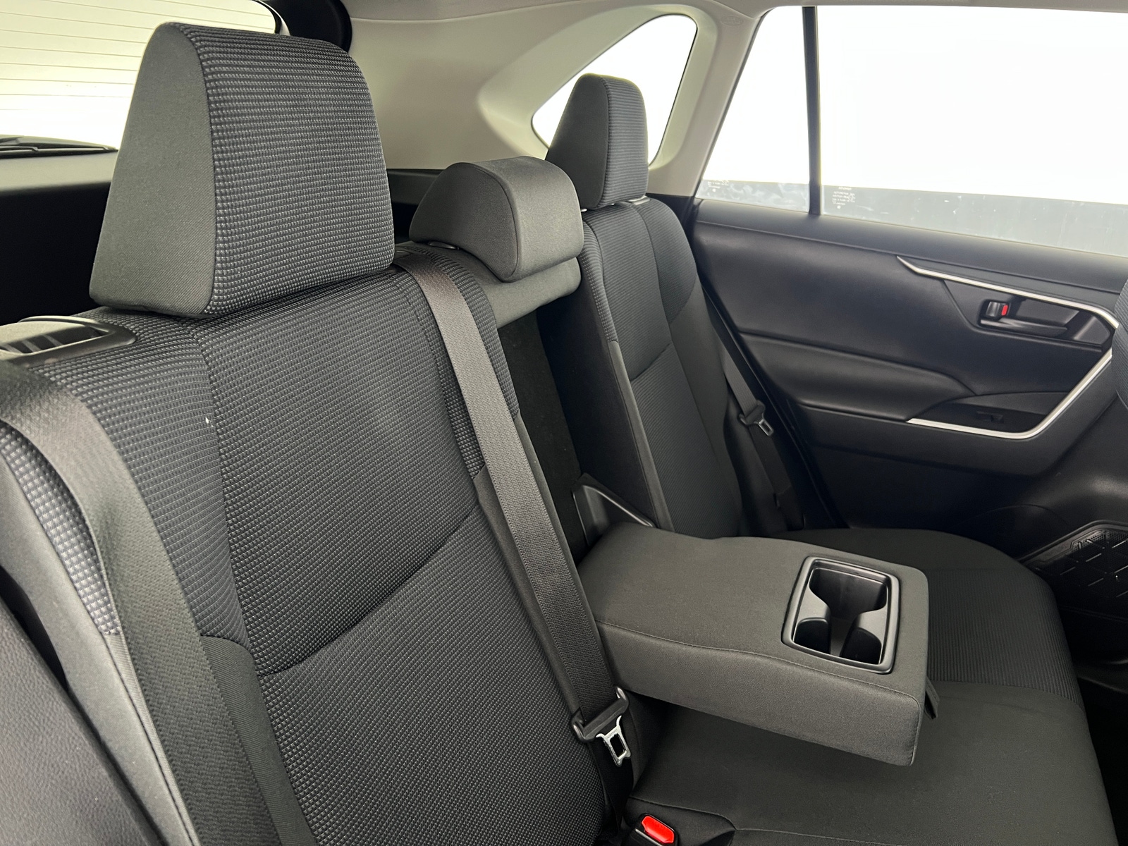 Thumbnail: 2019 Toyota RAV4 - 6