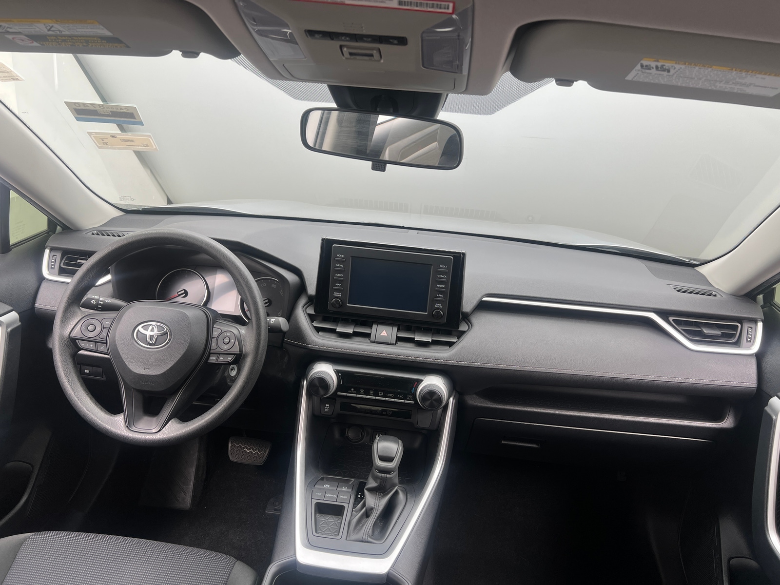 Thumbnail: 2019 Toyota RAV4 - 3