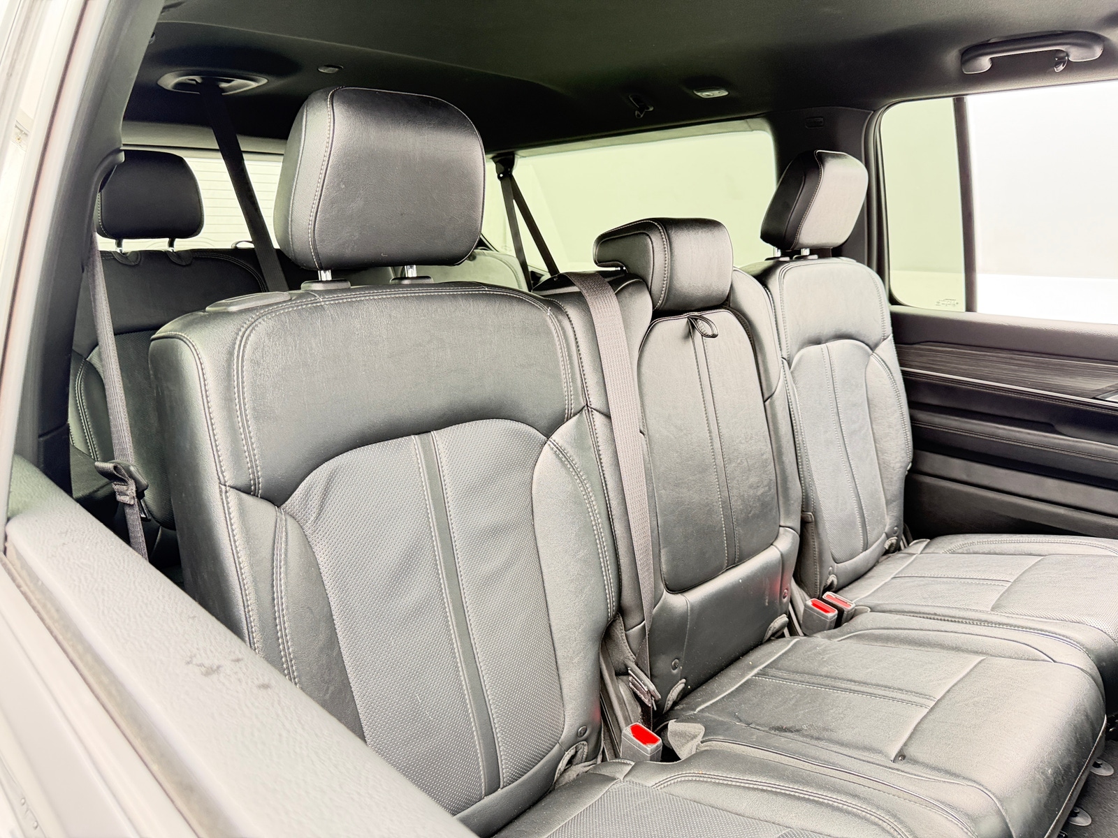 Thumbnail: 2024 Jeep Wagoneer - 5
