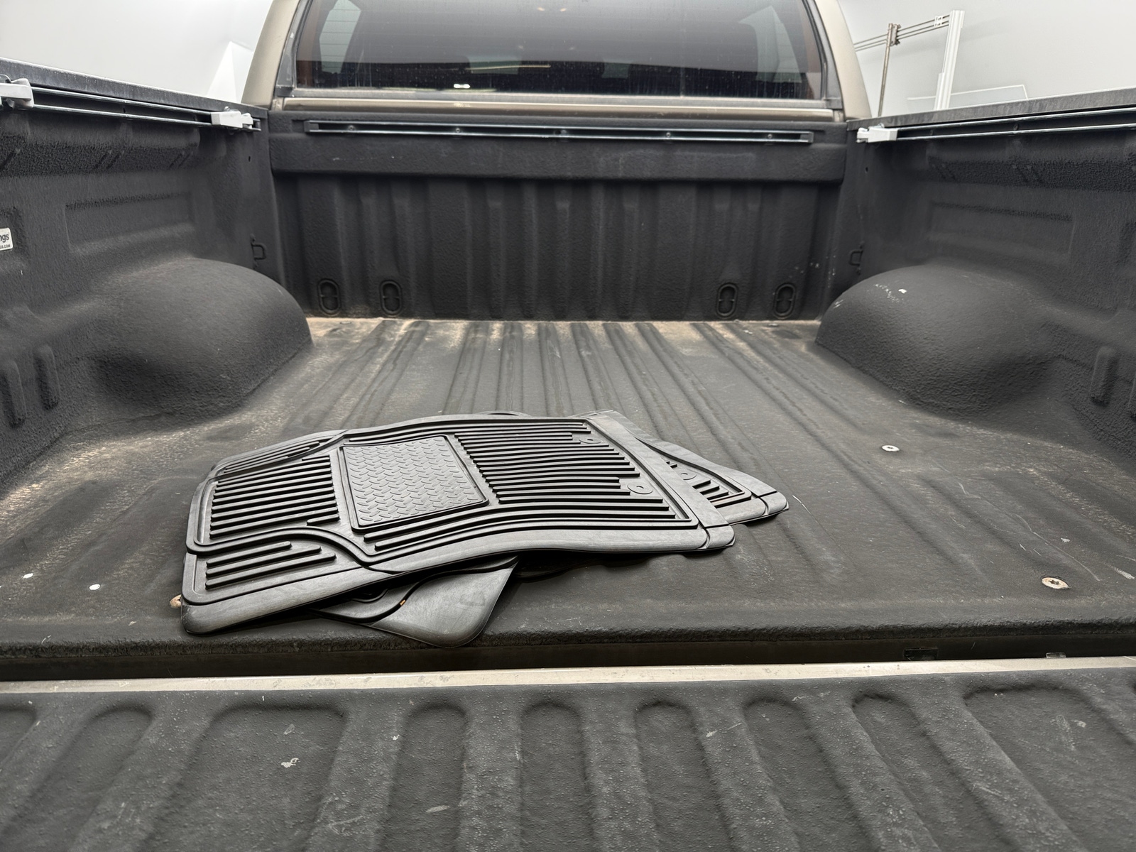 Thumbnail: 2010 Toyota Tundra - 7