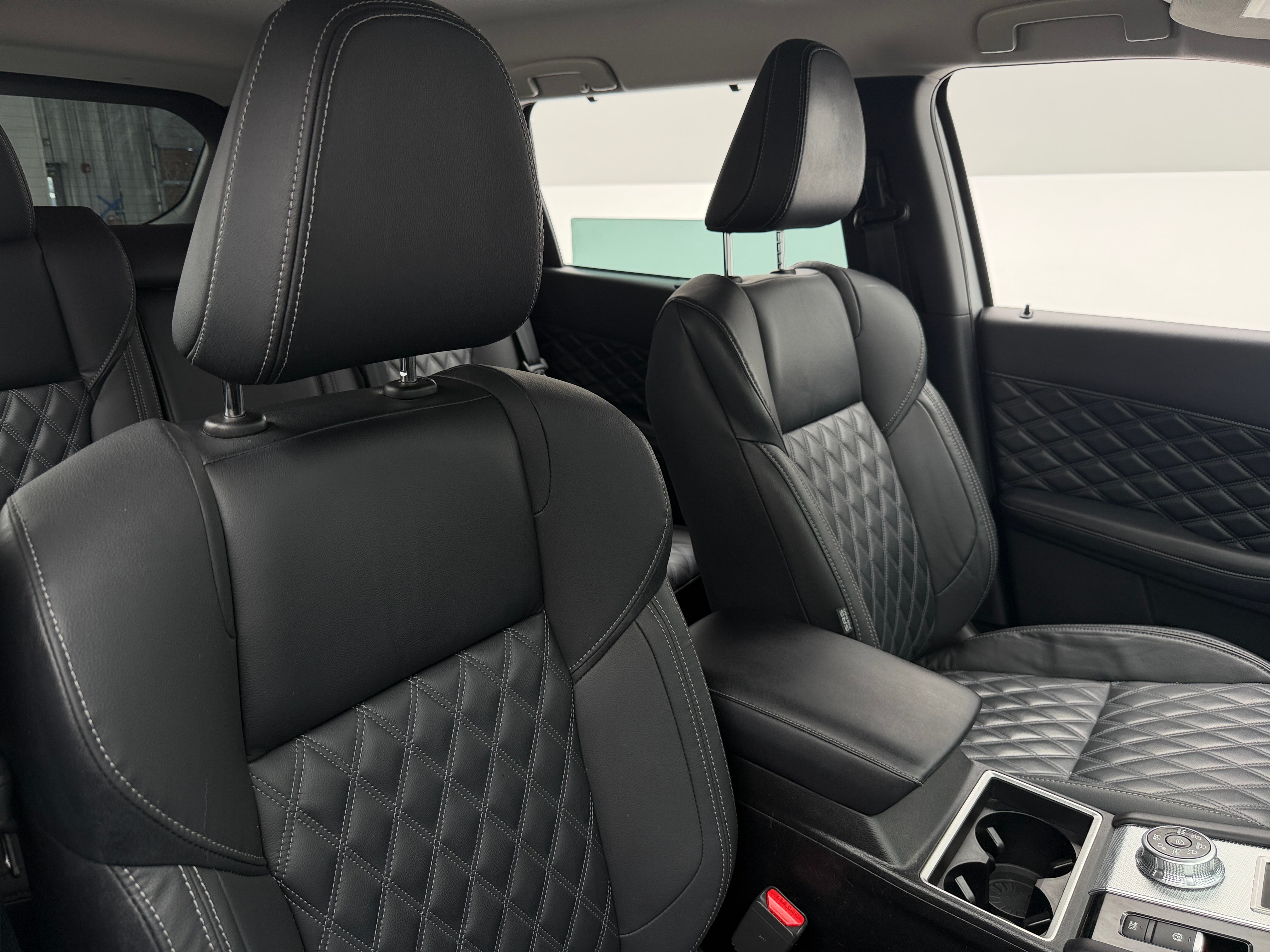 2023 Mitsubishi Outlander Plug-In Hybrid SEL