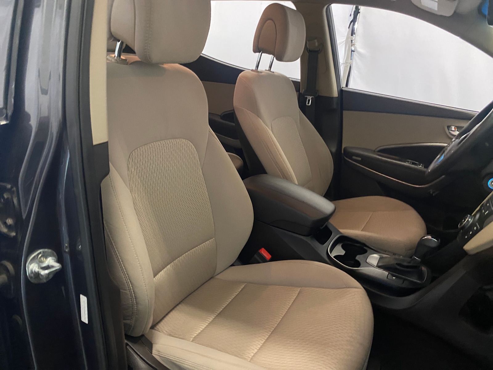 Thumbnail: 2016 Hyundai Santa Fe - 2