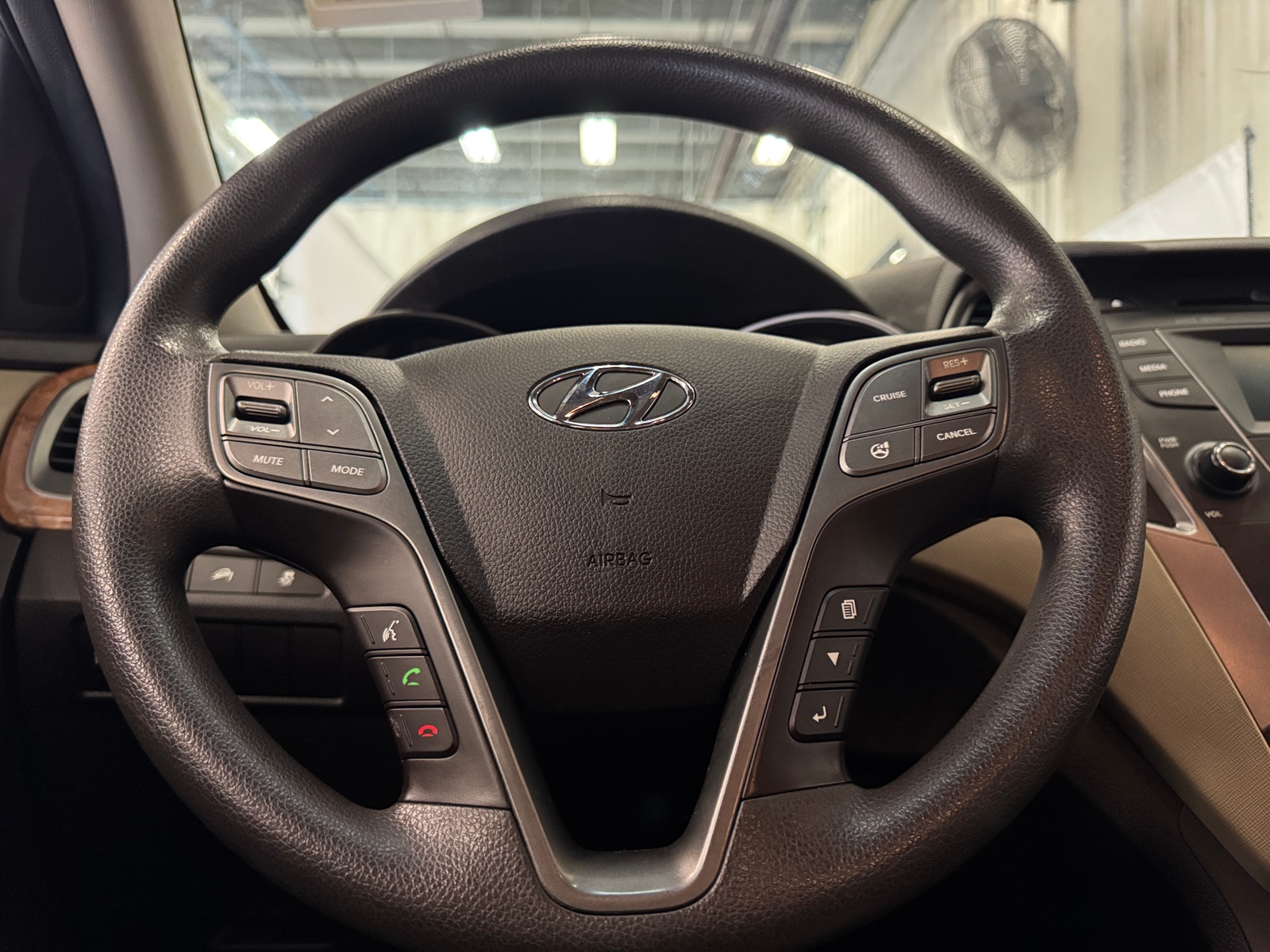 Thumbnail: 2016 Hyundai Santa Fe - 5