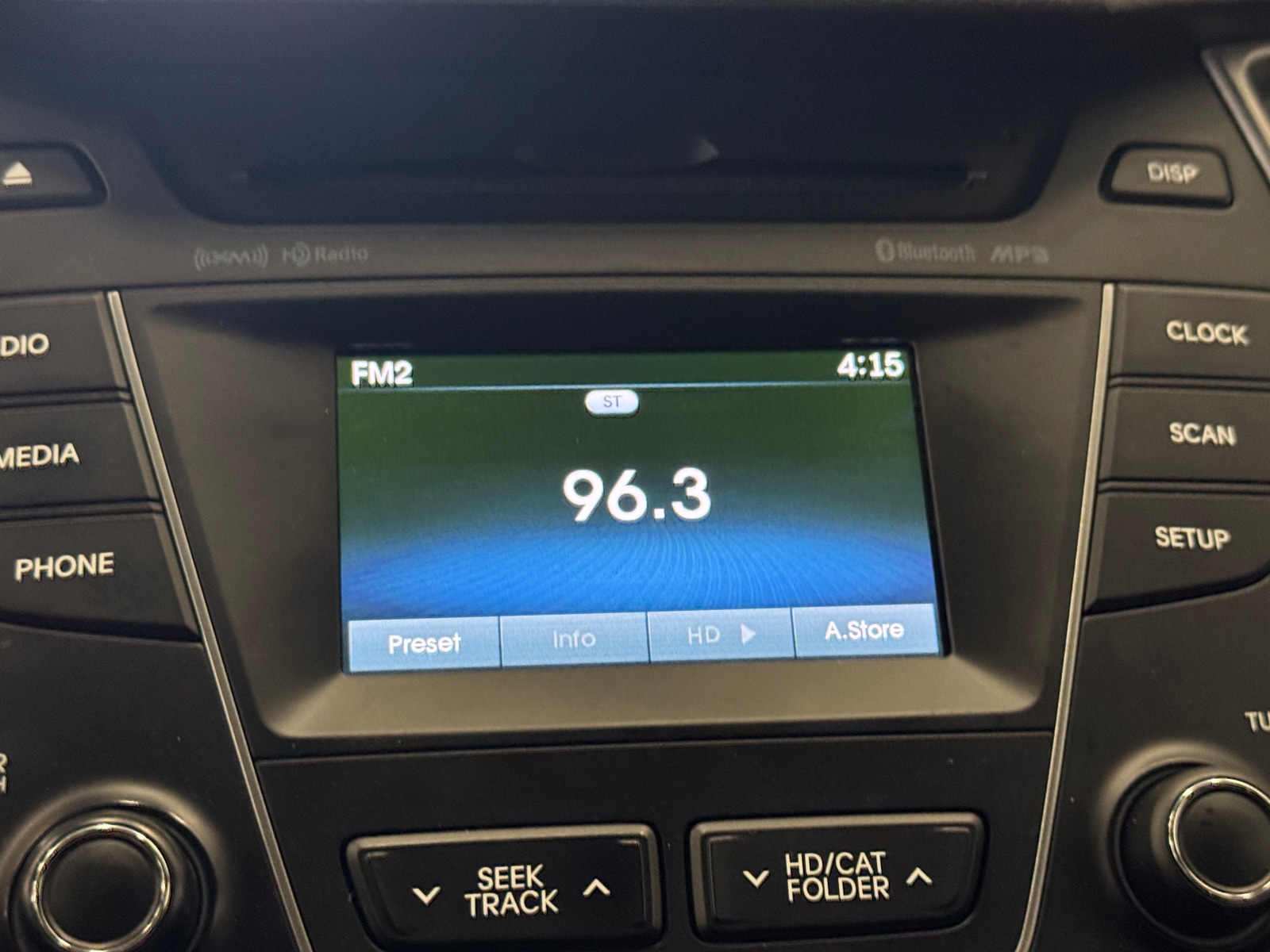 Thumbnail: 2016 Hyundai Santa Fe - 4