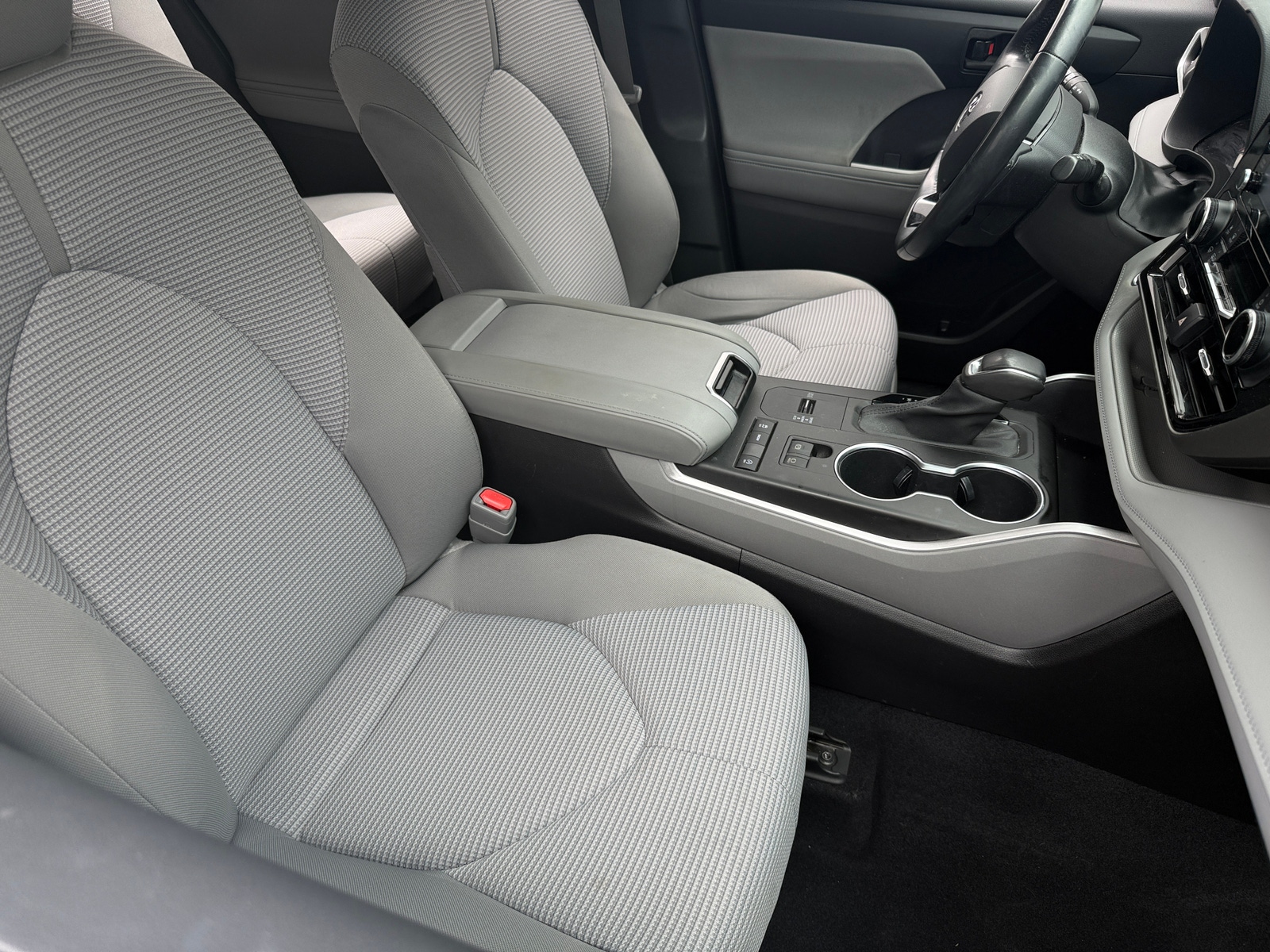 Thumbnail: 2021 Toyota Highlander - 2