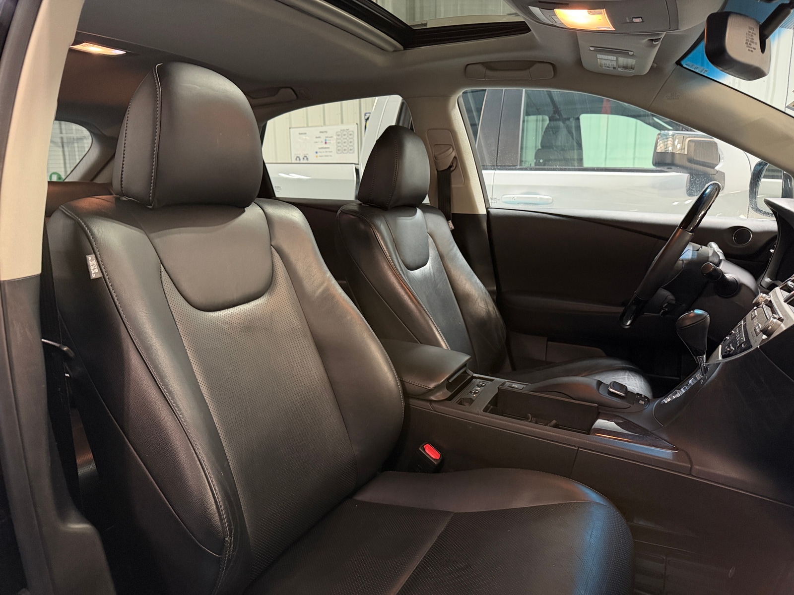 Thumbnail: 2015 Lexus RX - 2