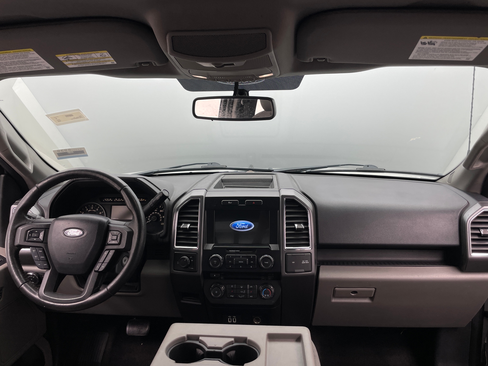 Thumbnail: 2016 Ford Econoline - 3