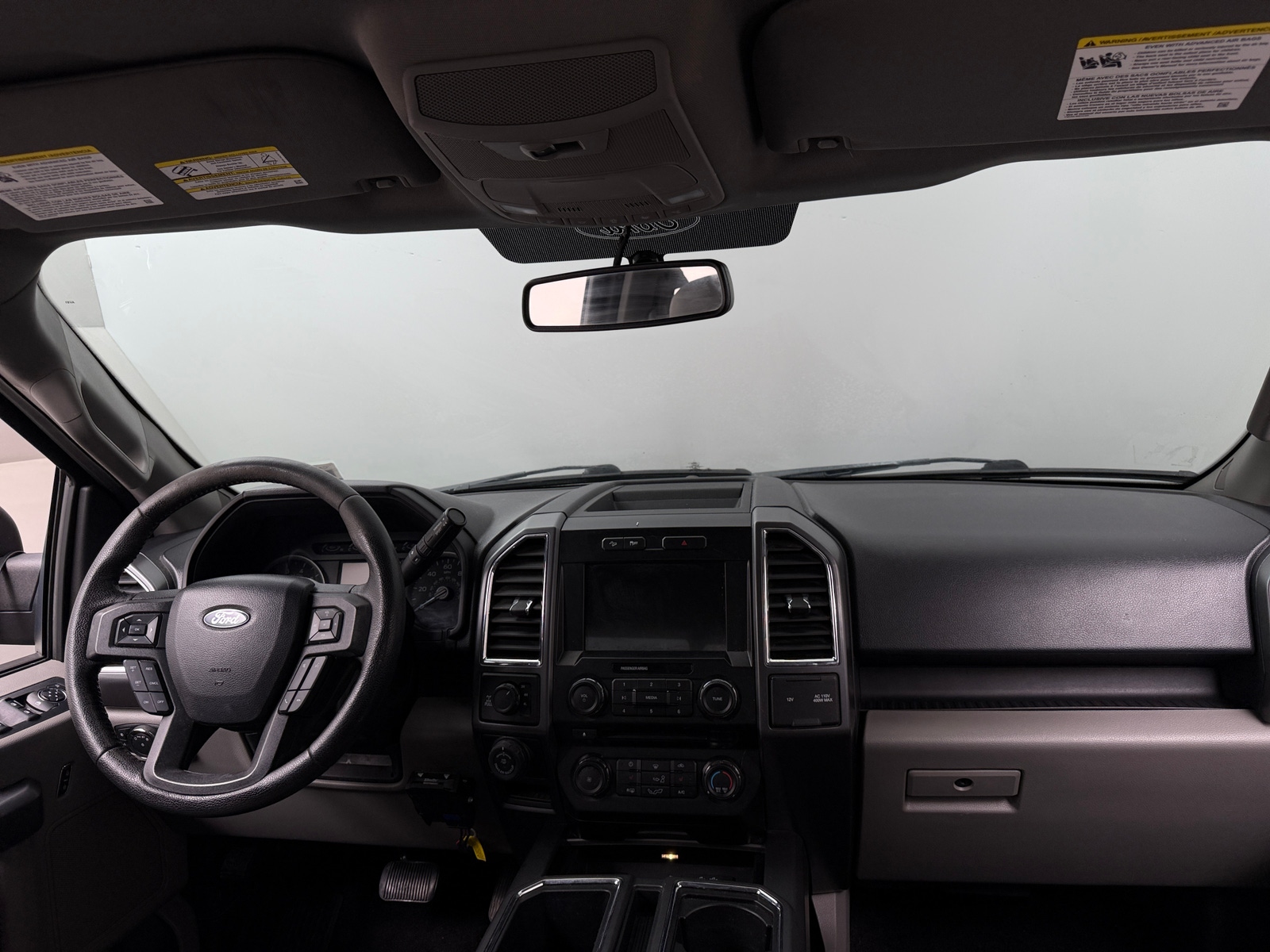 Thumbnail: 2016 Ford Econoline - 3