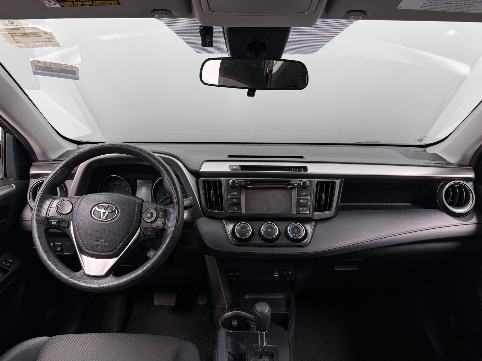 Thumbnail: 2018 Toyota RAV4 - 3