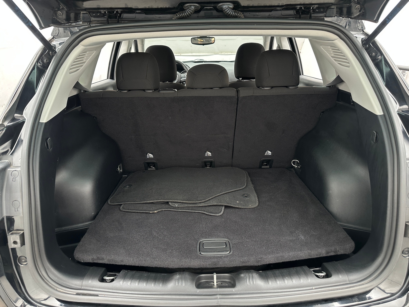 Thumbnail: 2021 Jeep Compass - 7