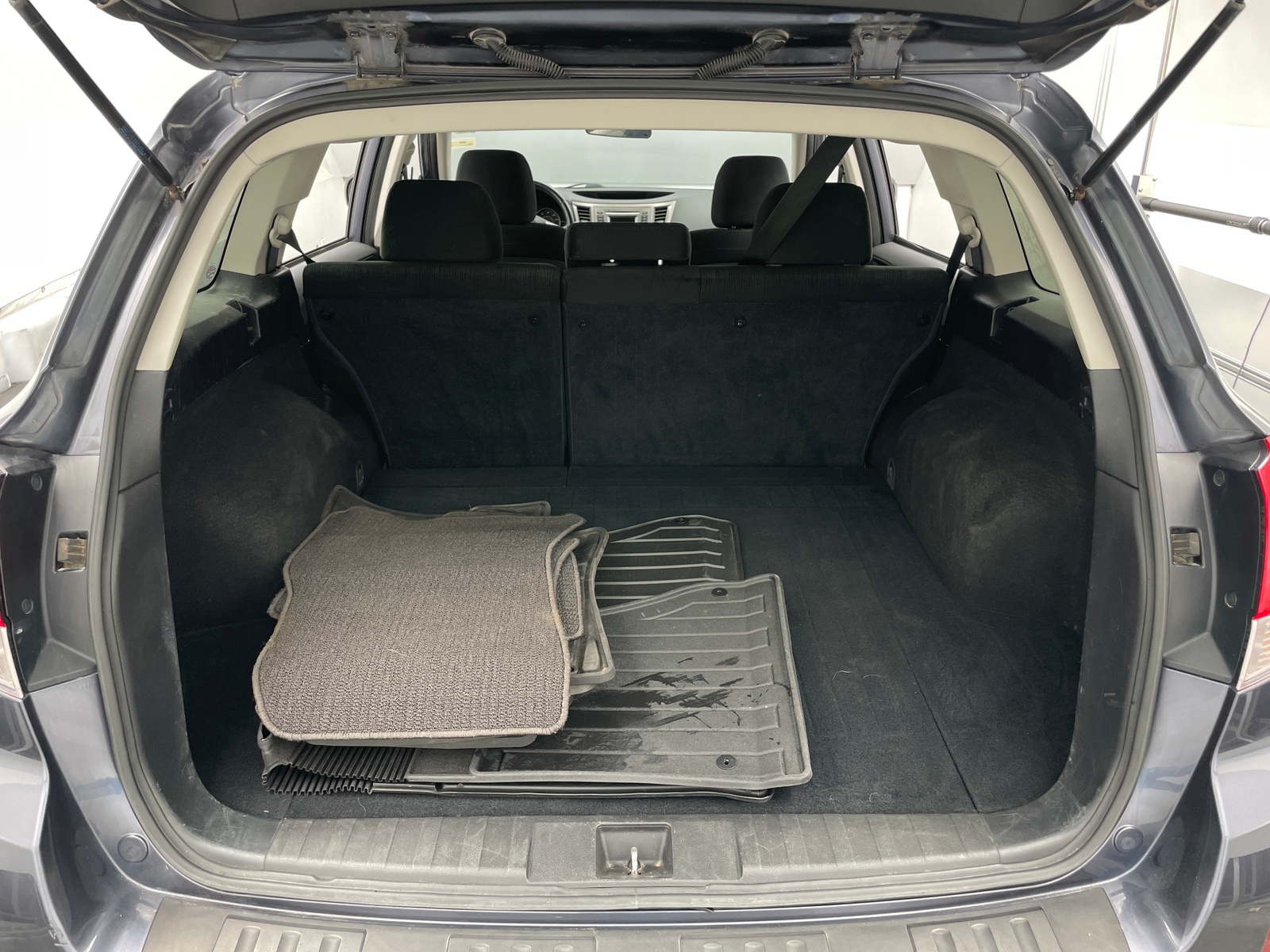 Thumbnail: 2014 Subaru Outback - 7