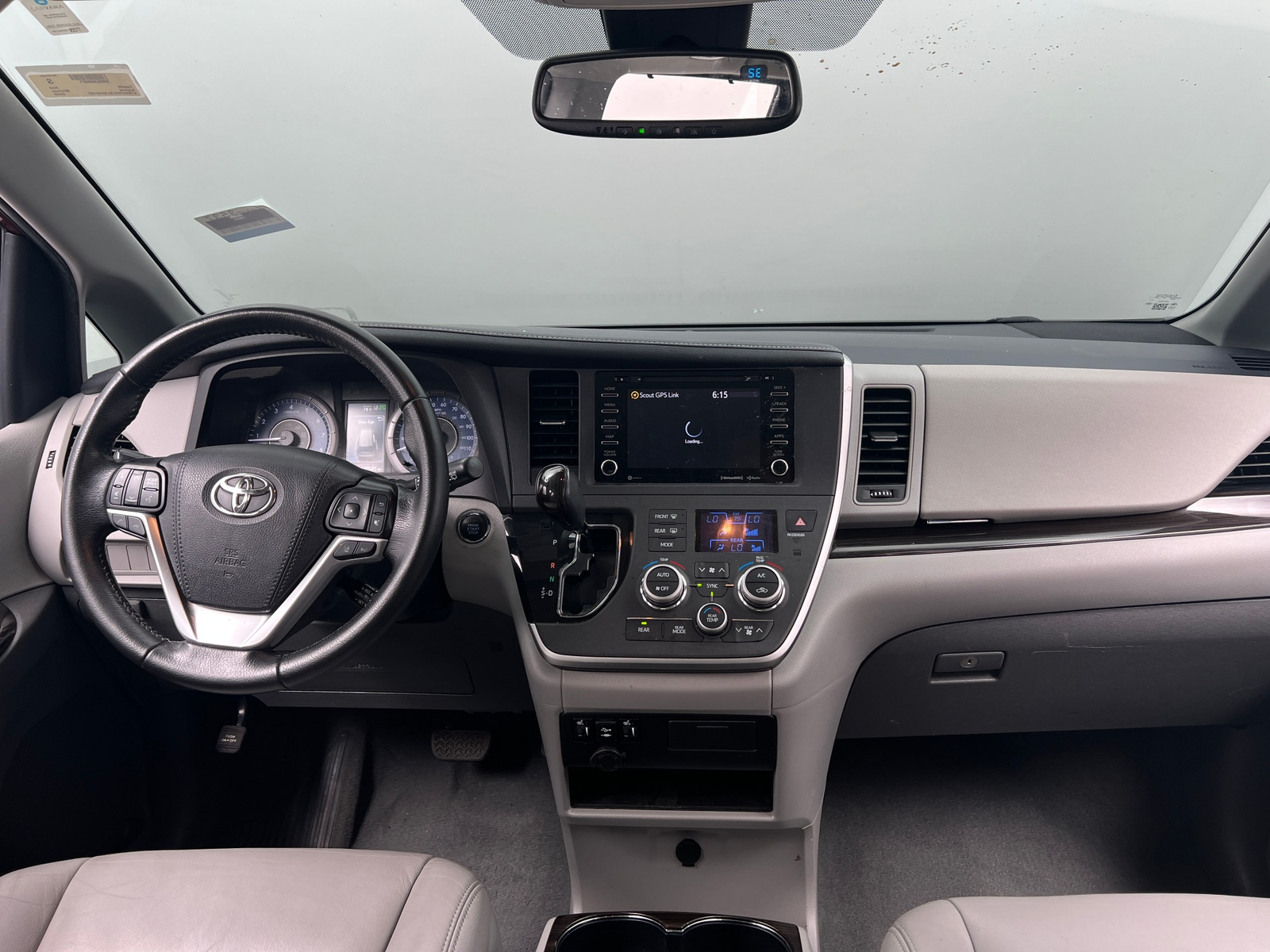 Thumbnail: 2020 Toyota Sienna - 3