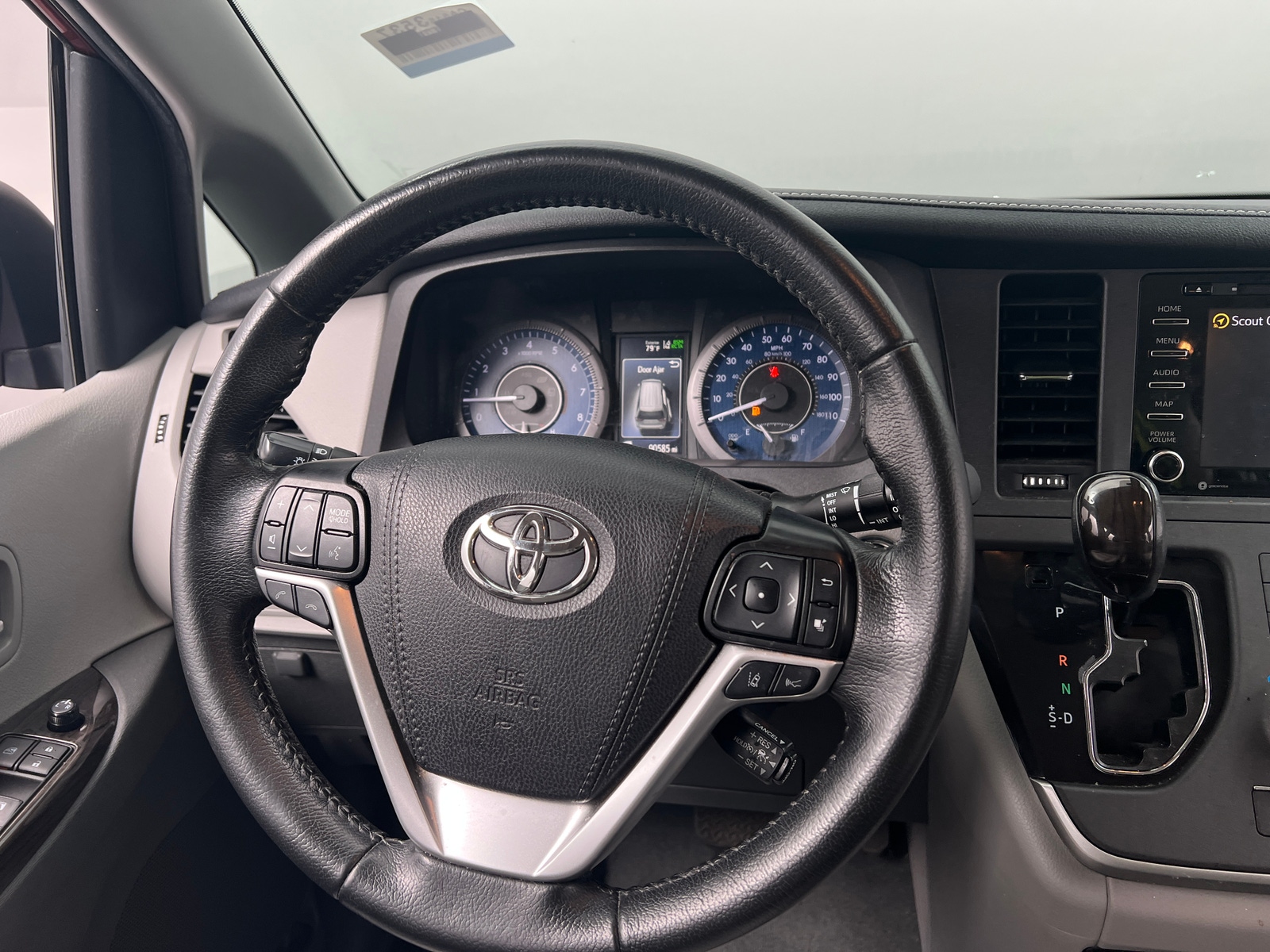 Thumbnail: 2020 Toyota Sienna - 5