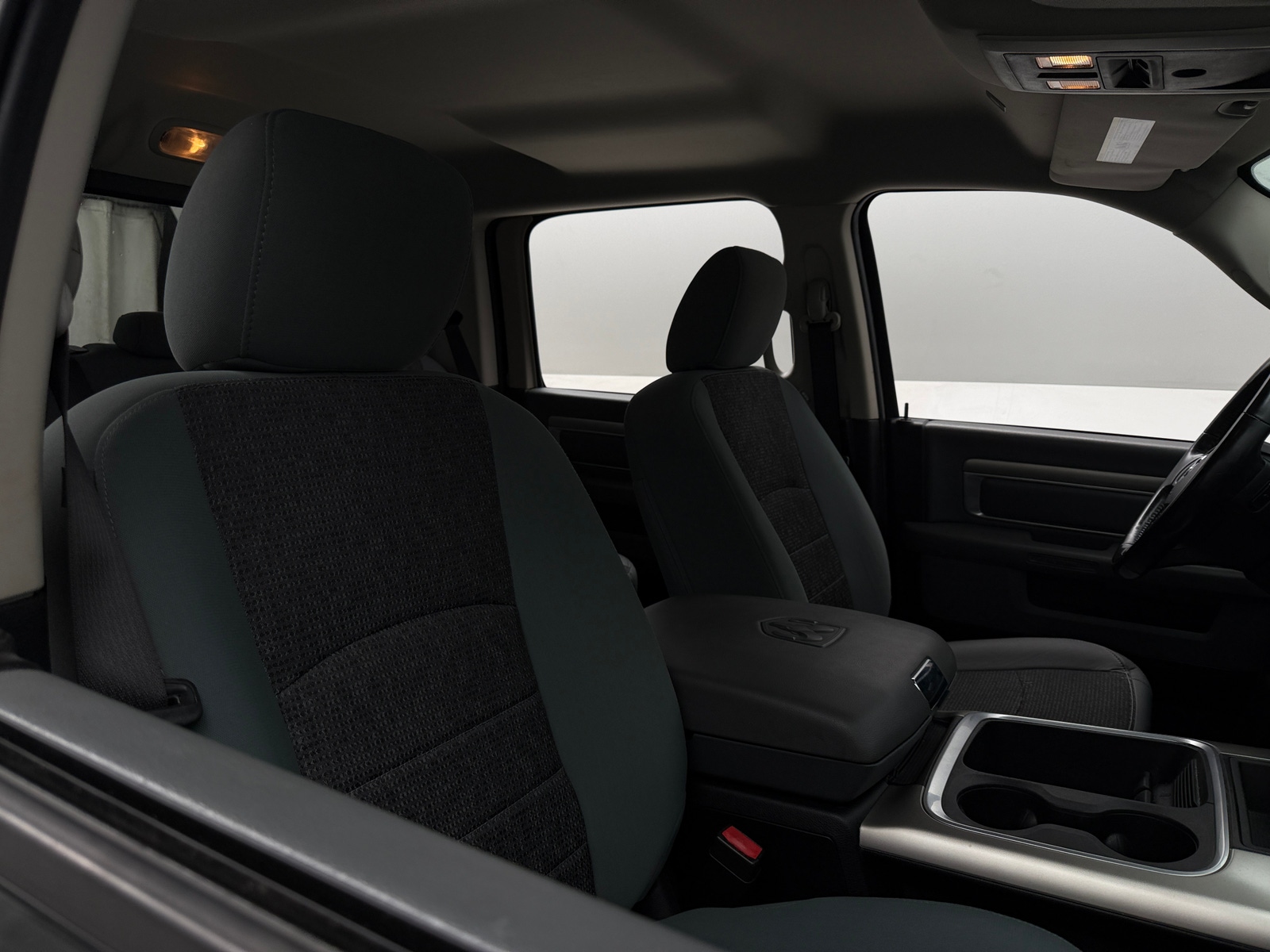 Thumbnail: 2019 RAM 1500 Classic - 2