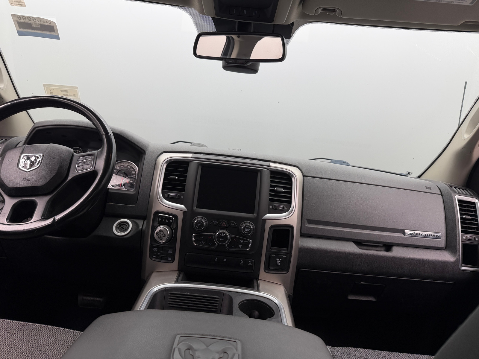 Thumbnail: 2019 RAM 1500 Classic - 3