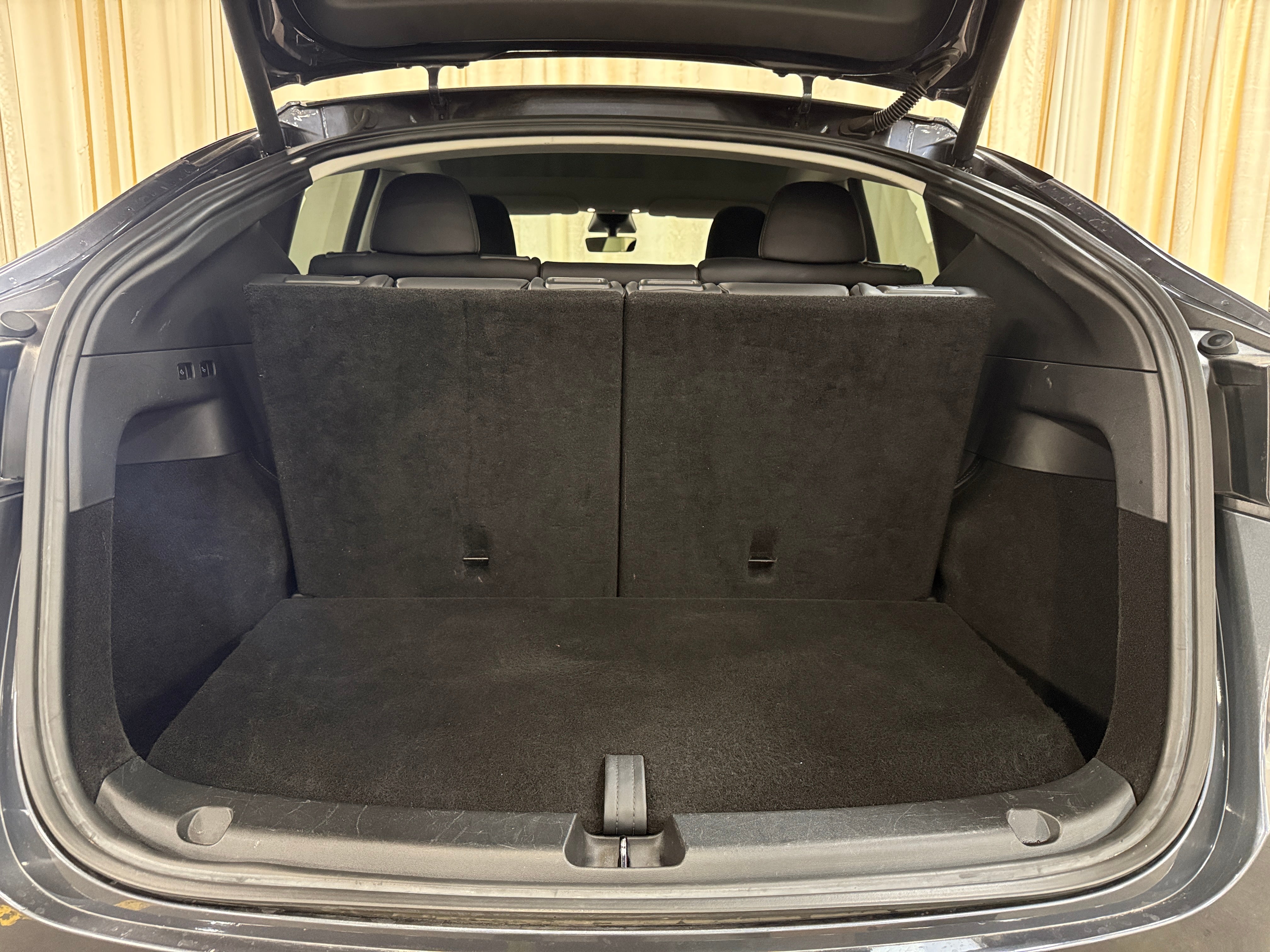 Used 2023 Tesla Model Y Long Range with VIN 7SAYGAEE1PF621142 for sale in Auburn, WA