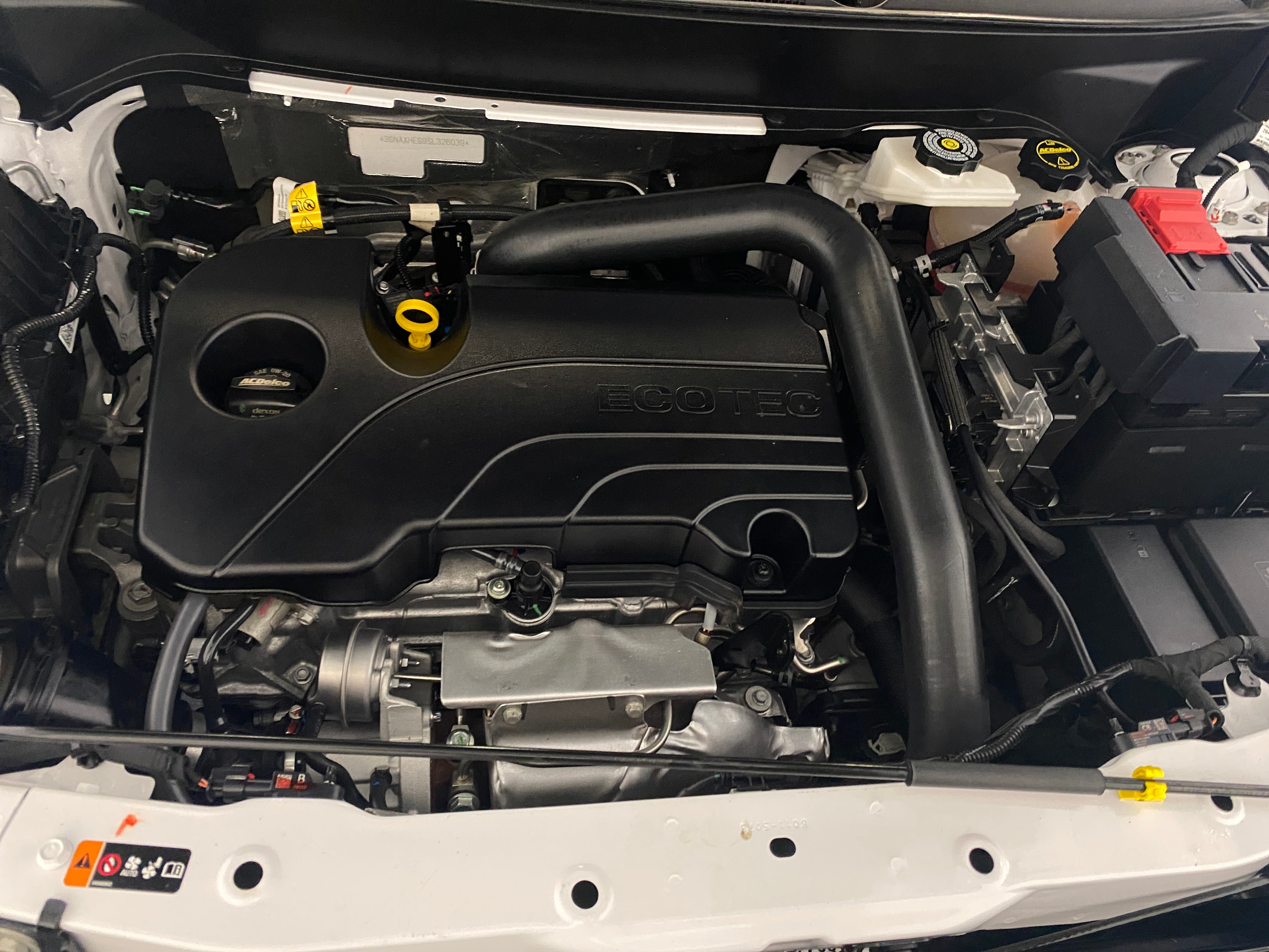 2025 Chevrolet Equinox LT, photo 2