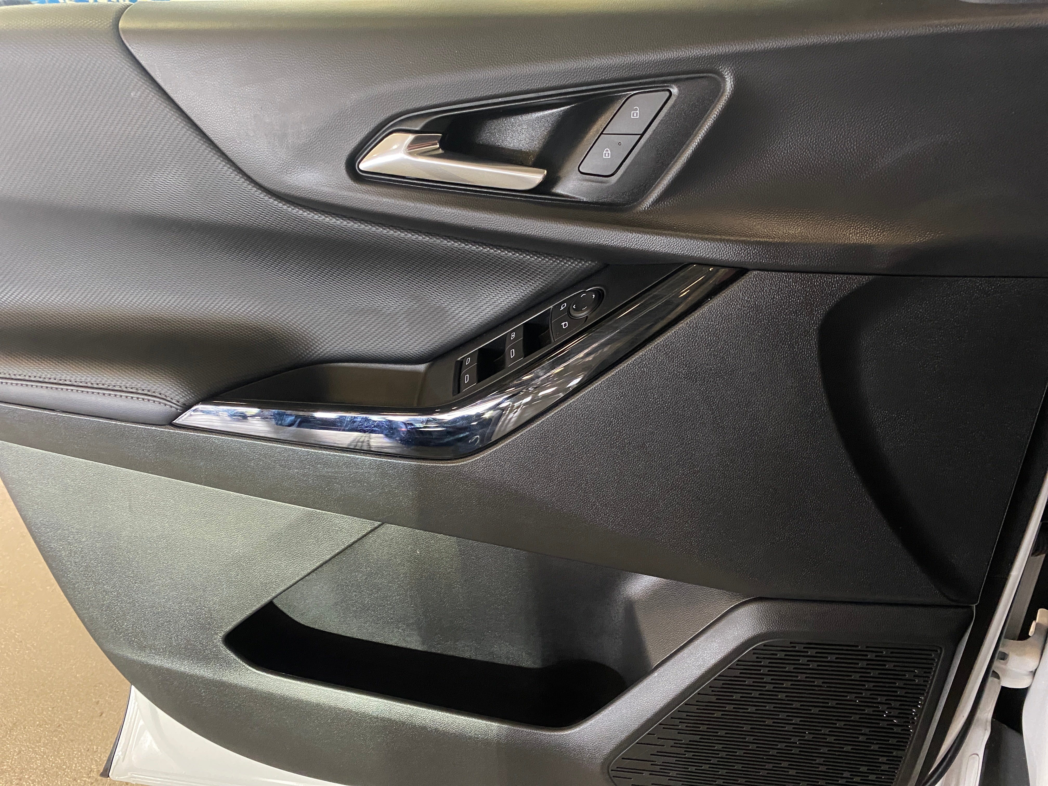 2025 Chevrolet Equinox LT, photo 7