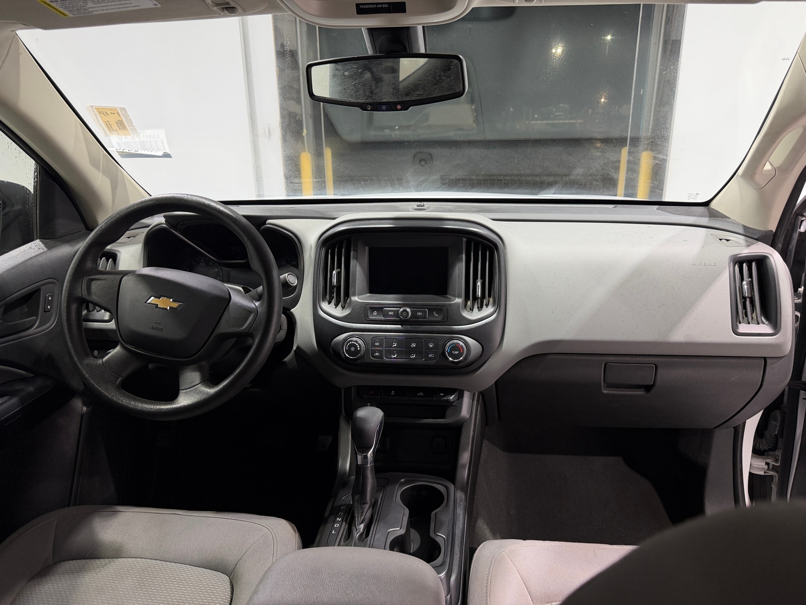 Thumbnail: 2022 Chevrolet Colorado - 3