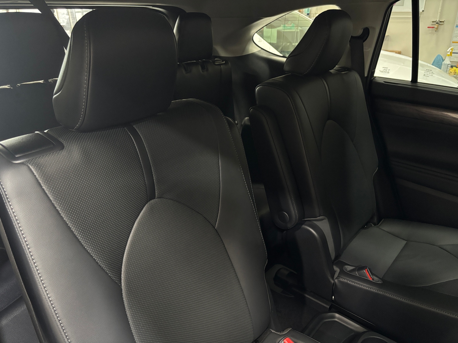 Thumbnail: 2021 Toyota Highlander - 6