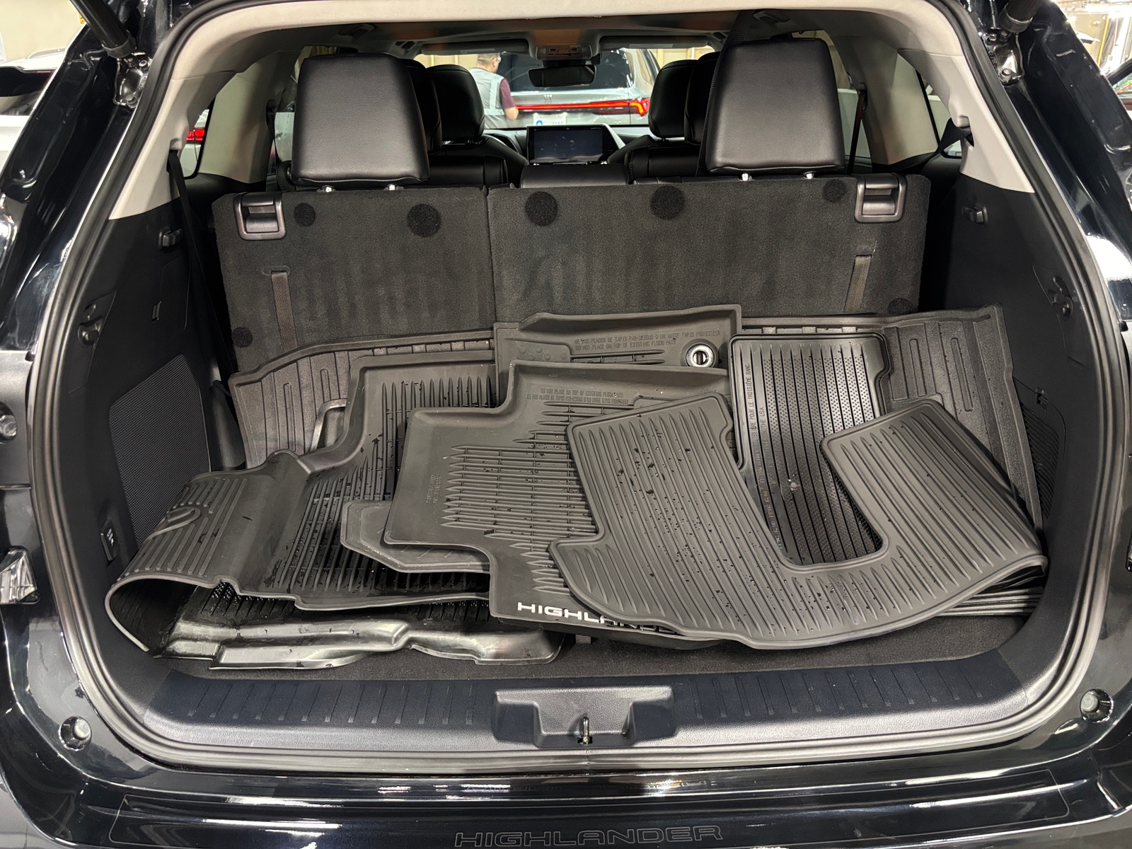 Thumbnail: 2021 Toyota Highlander - 7