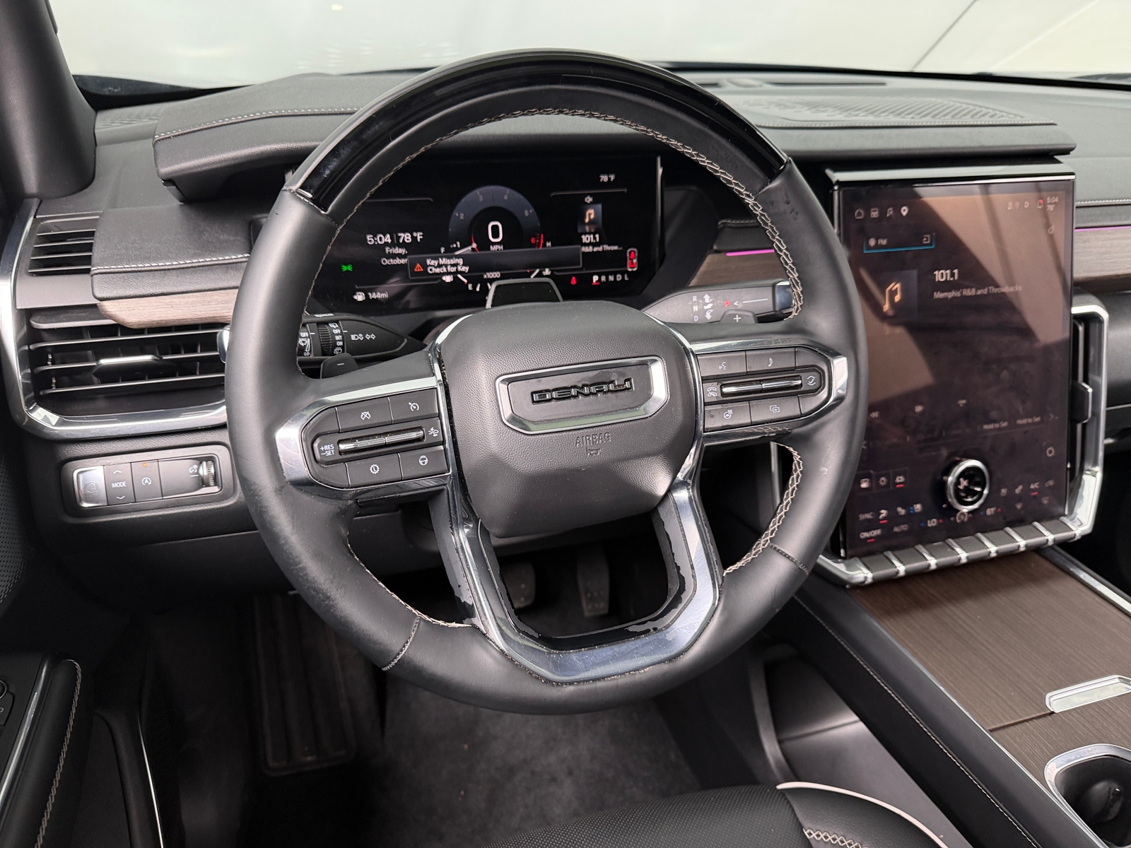 Thumbnail: 2024 GMC Acadia - 4