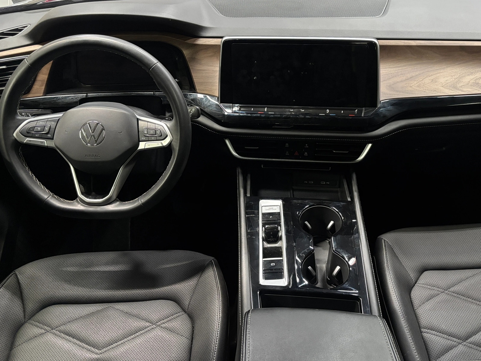 Thumbnail: 2024 Volkswagen Atlas - 3