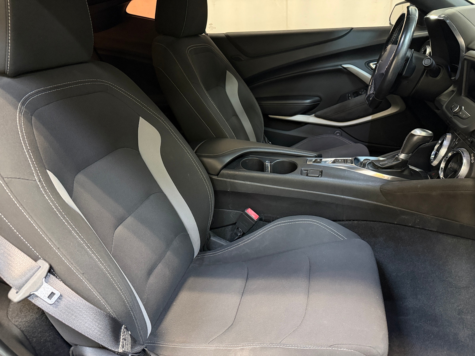Thumbnail: 2019 Chevrolet Camaro - 2