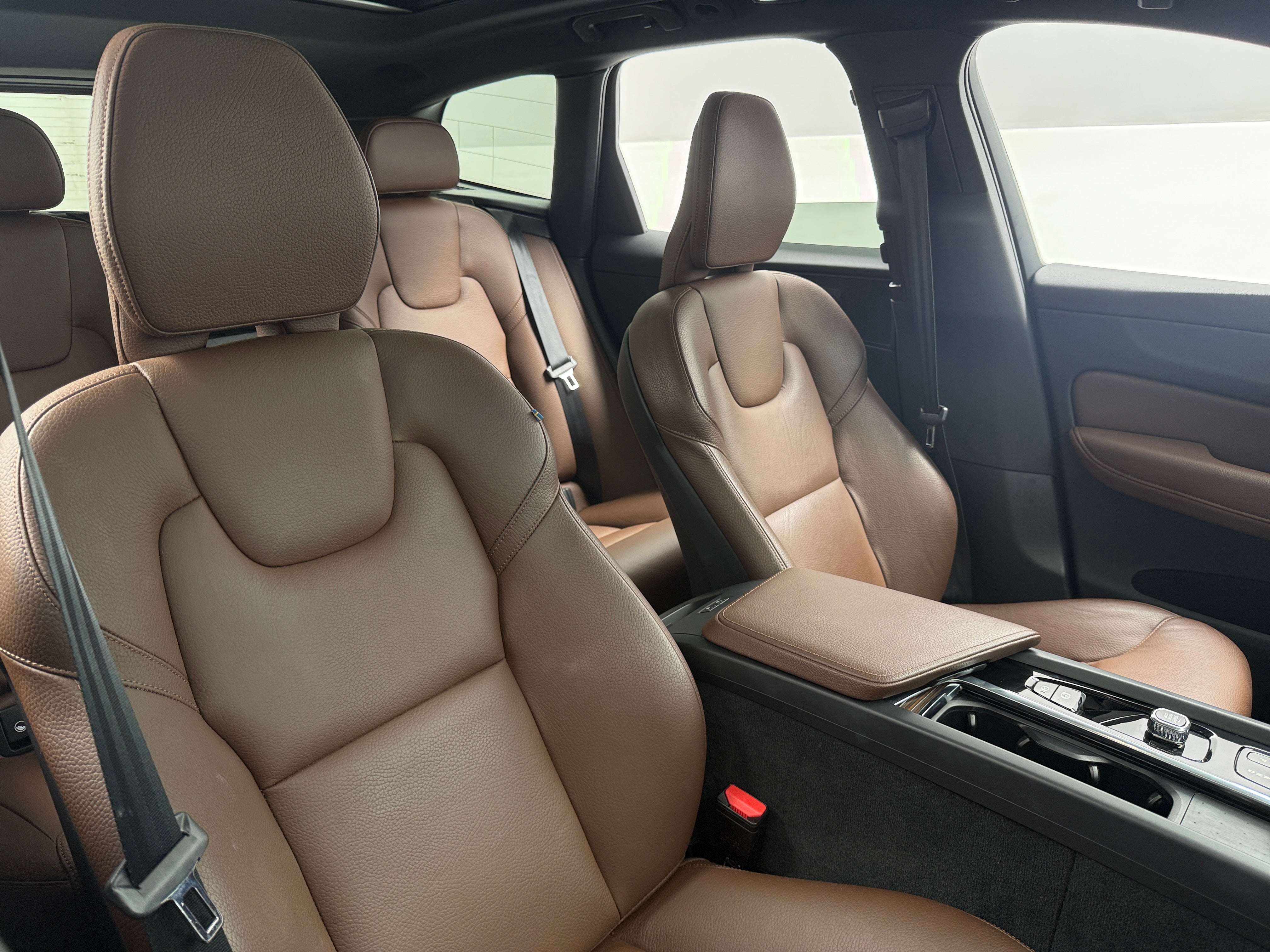 2022 Volvo XC60 Momentum