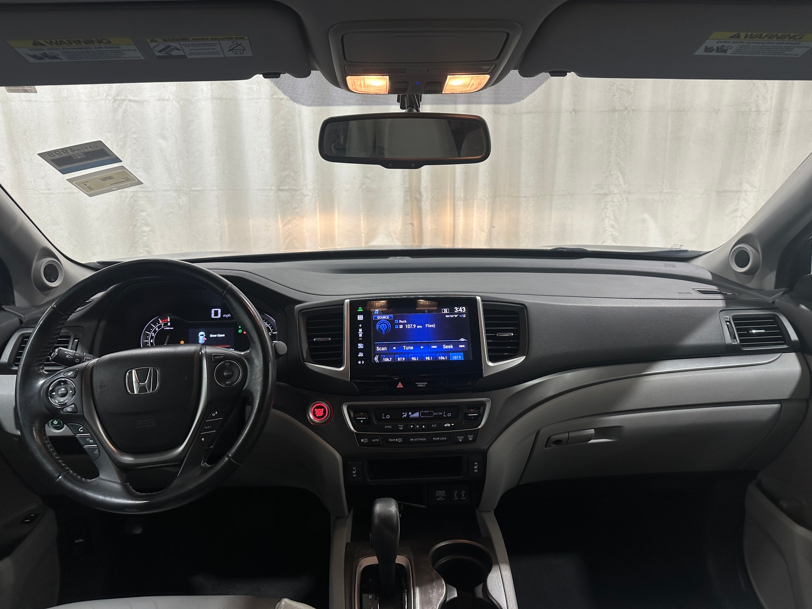 Thumbnail: 2016 Honda Pilot - 2