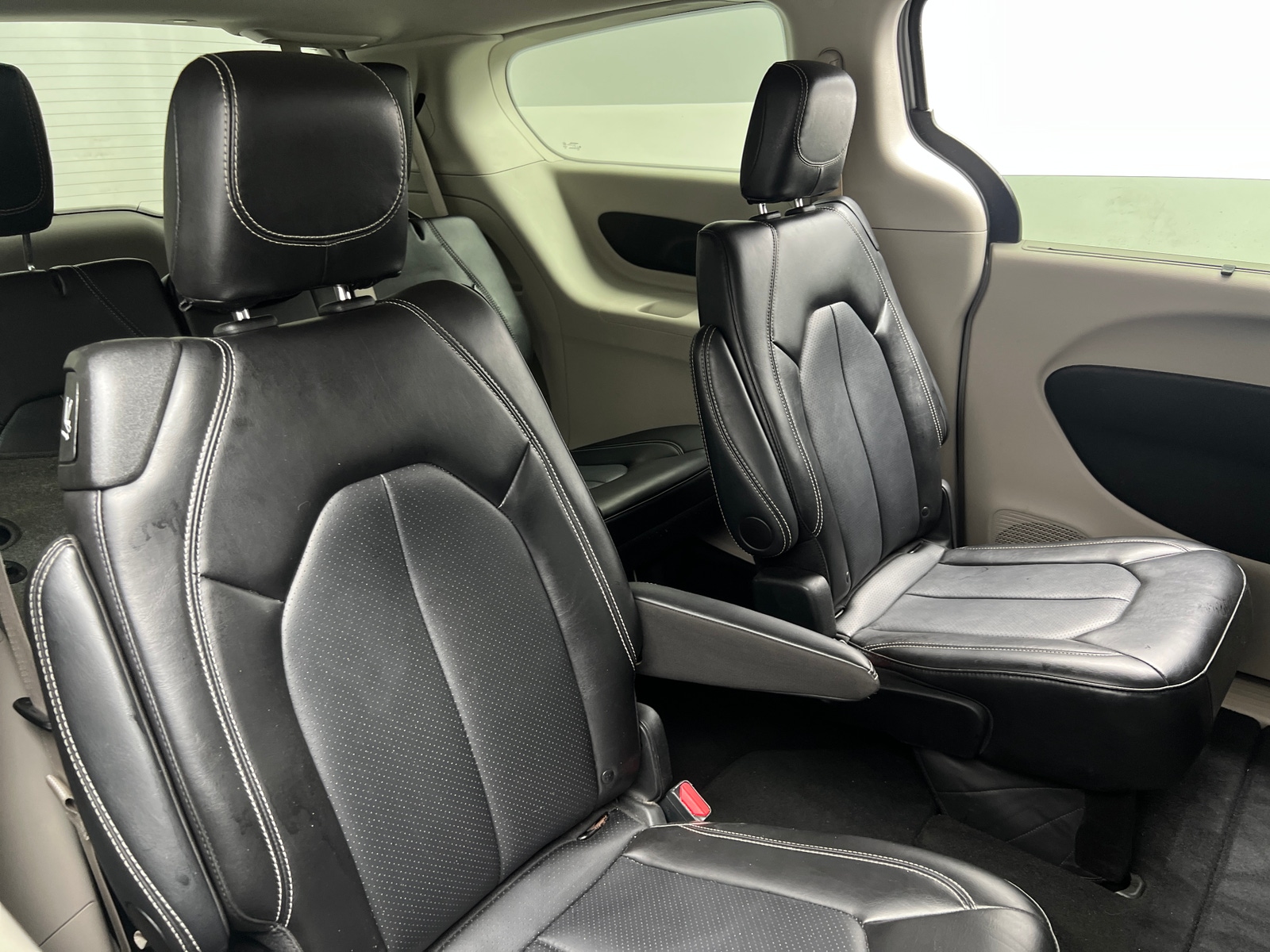 Thumbnail: 2024 Chrysler Pacifica - 5