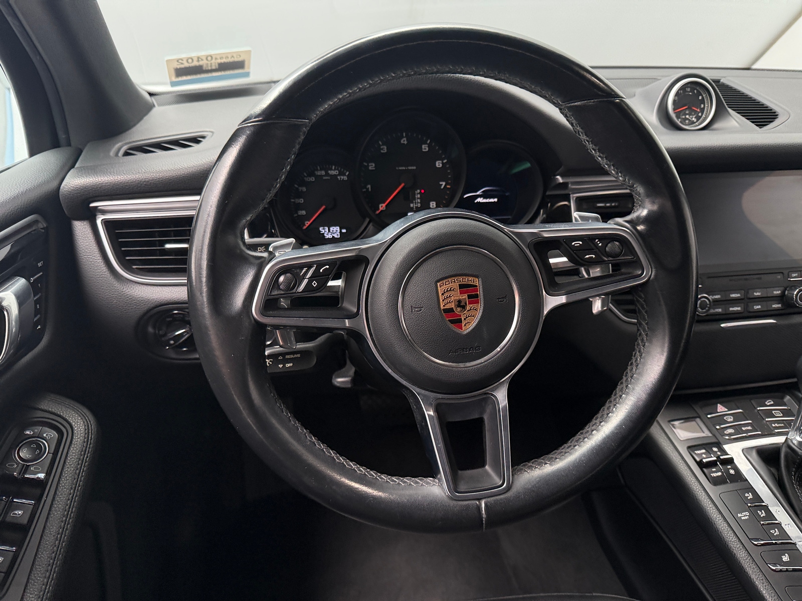 Thumbnail: 2017 Porsche Macan - 5