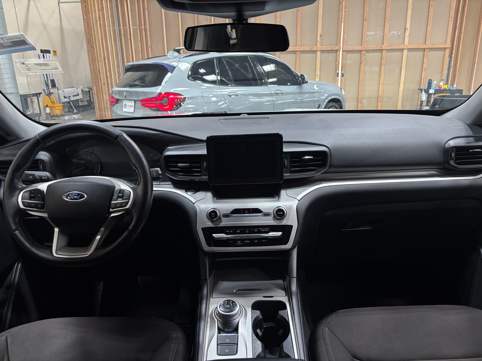 Thumbnail: 2020 Ford Explorer - 3
