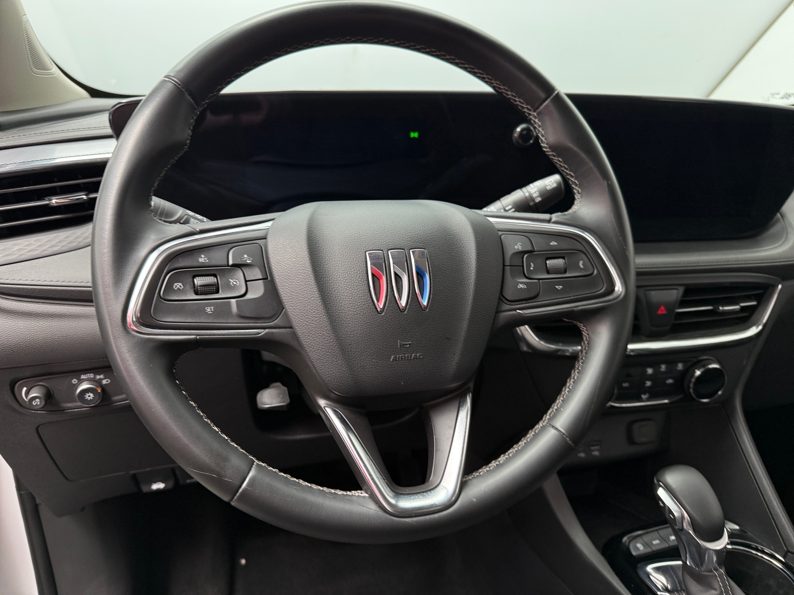 Thumbnail: 2025 Buick Encore GX - 4