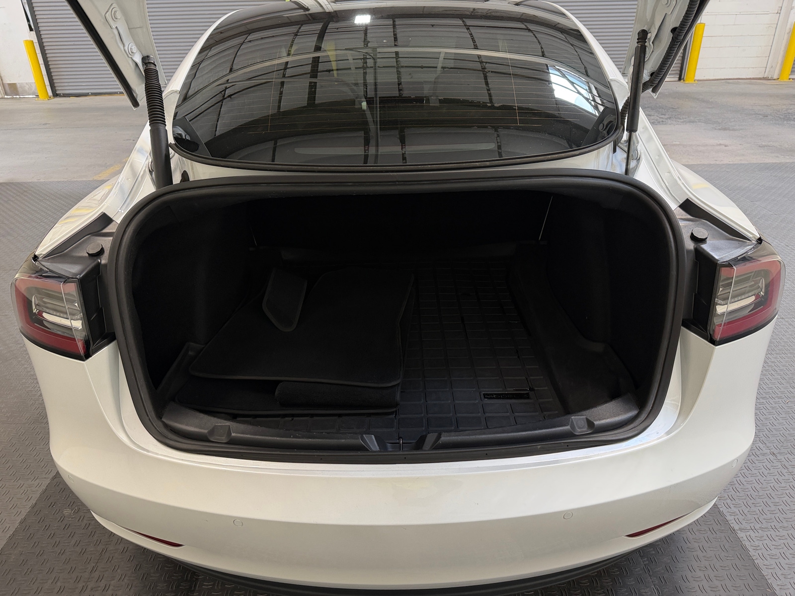 Thumbnail: 2021 Tesla Model 3 - 6