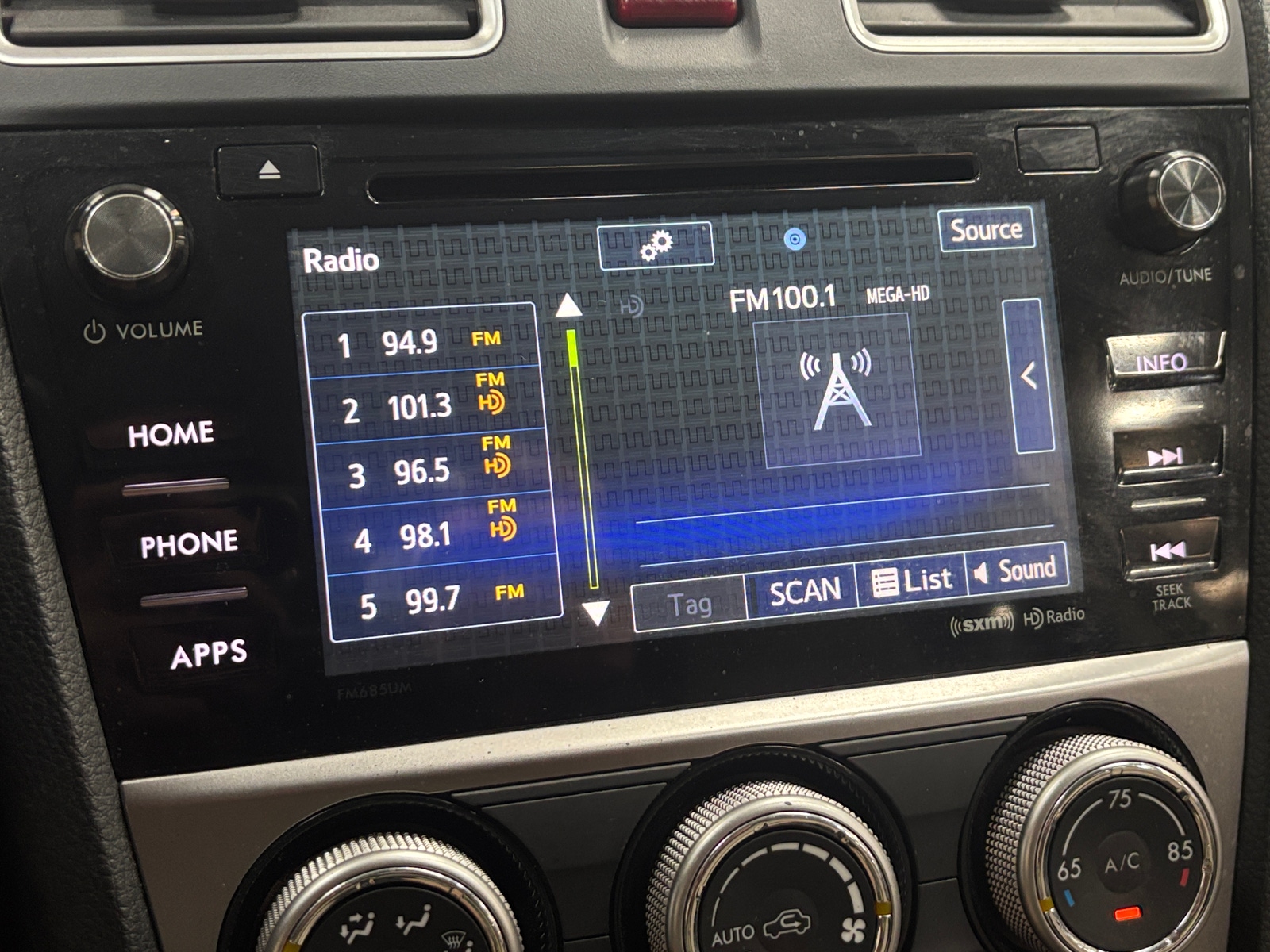Thumbnail: 2016 Subaru Crosstrek - 3